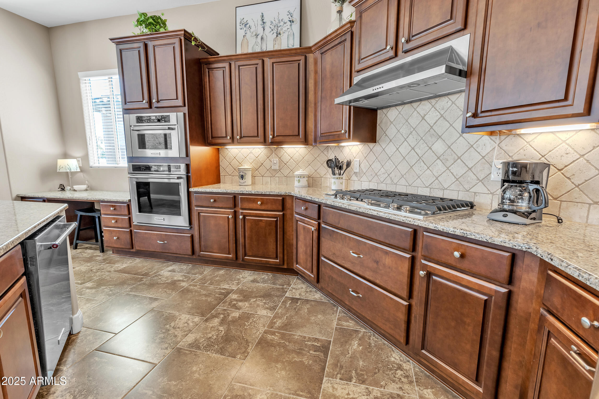 4425 N PETERSBURG Drive