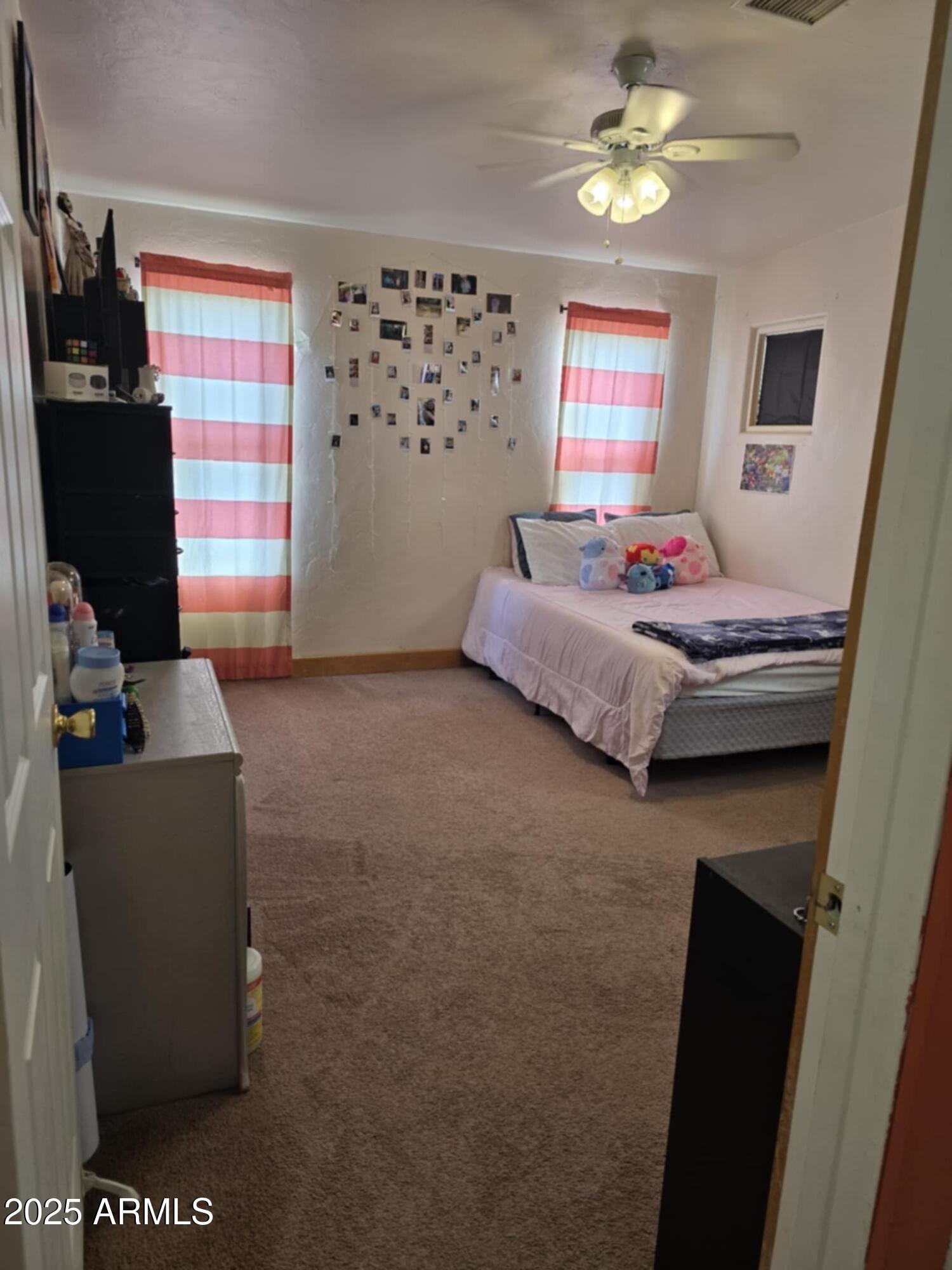 4207 N SANTA FE Avenue