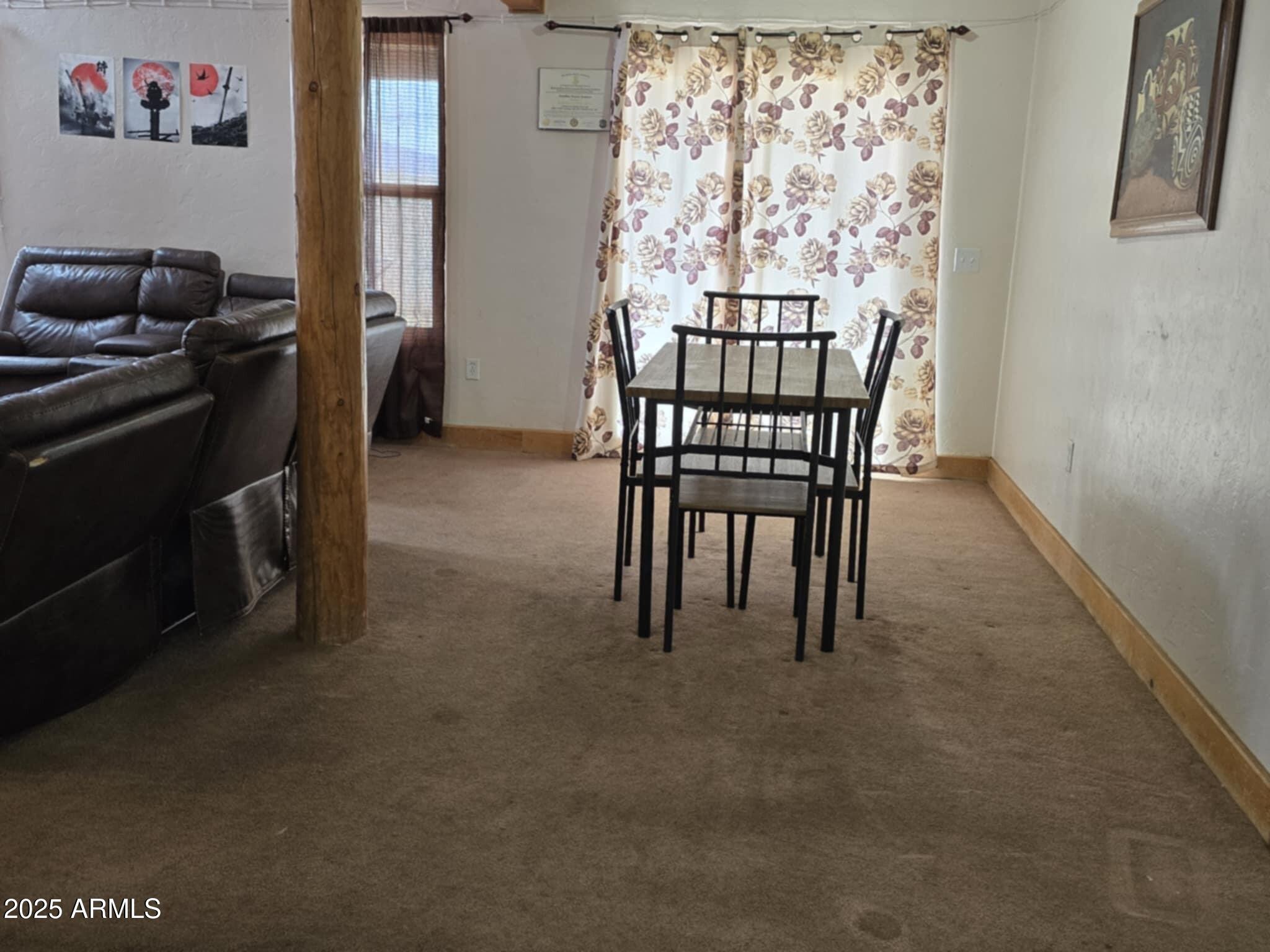 4207 N SANTA FE Avenue