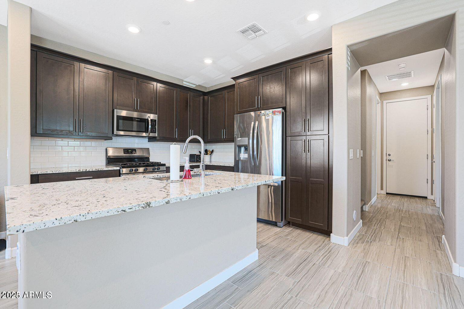 4077 S SABRINA Drive, 81