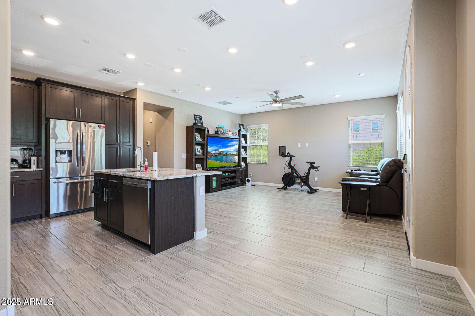 4077 S SABRINA Drive, 81