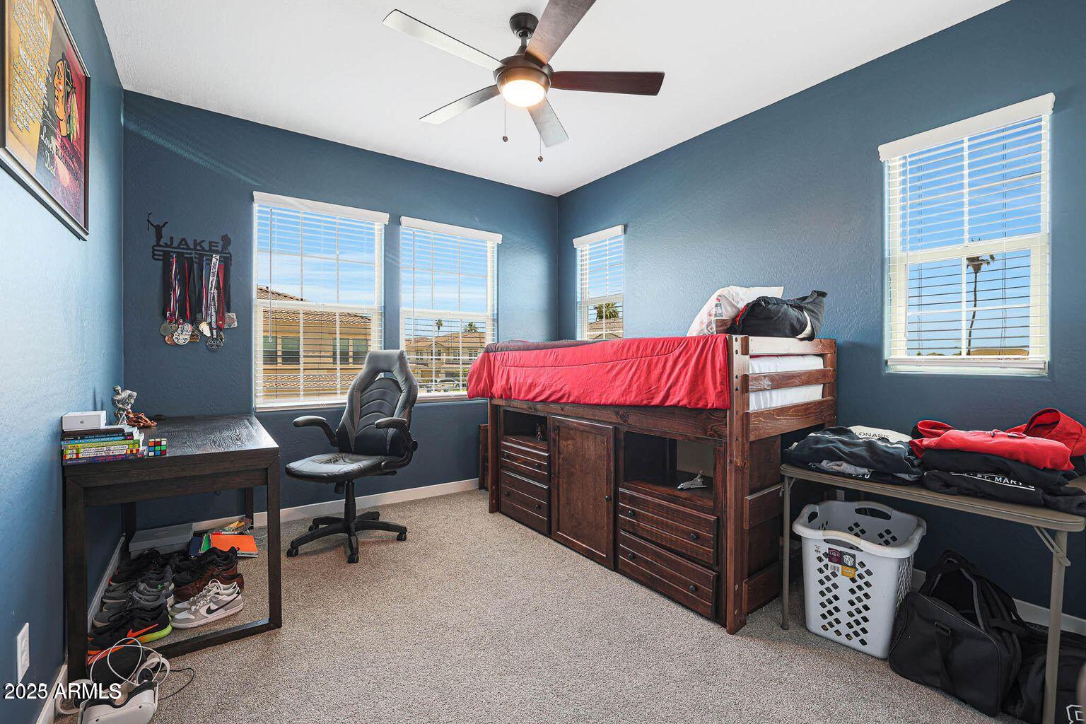 4077 S SABRINA Drive, 81