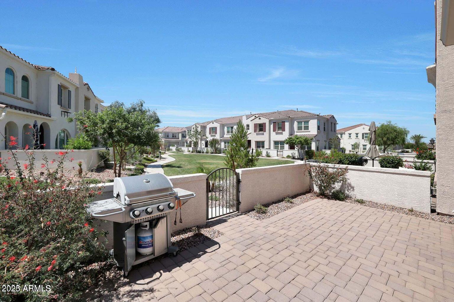 4077 S SABRINA Drive, 81