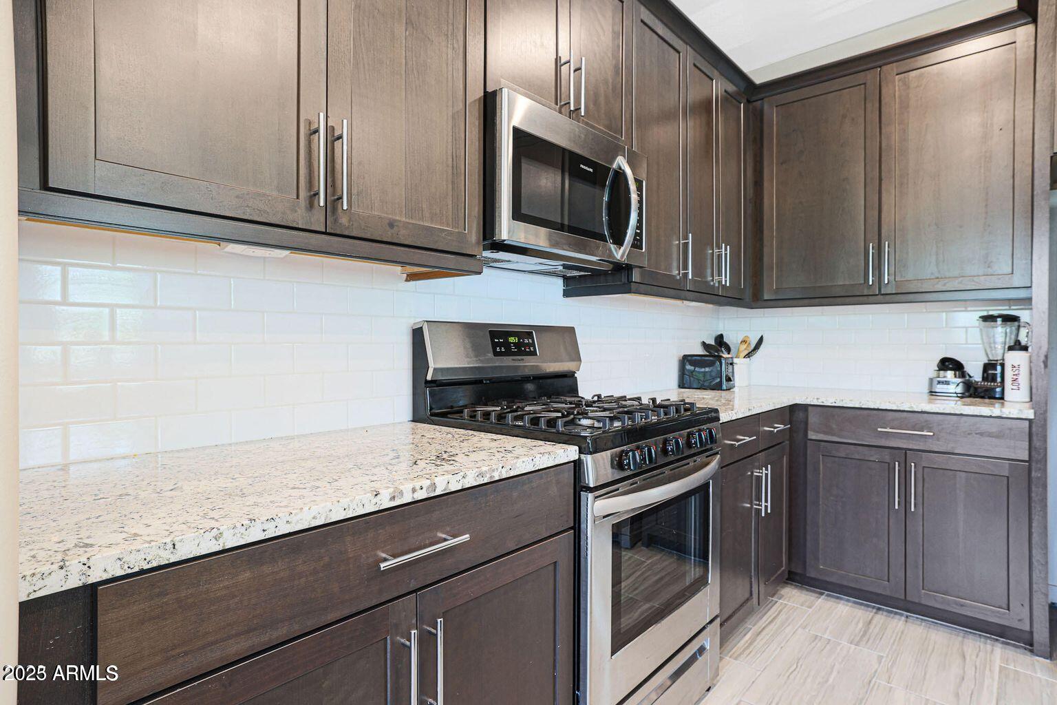 4077 S SABRINA Drive, 81