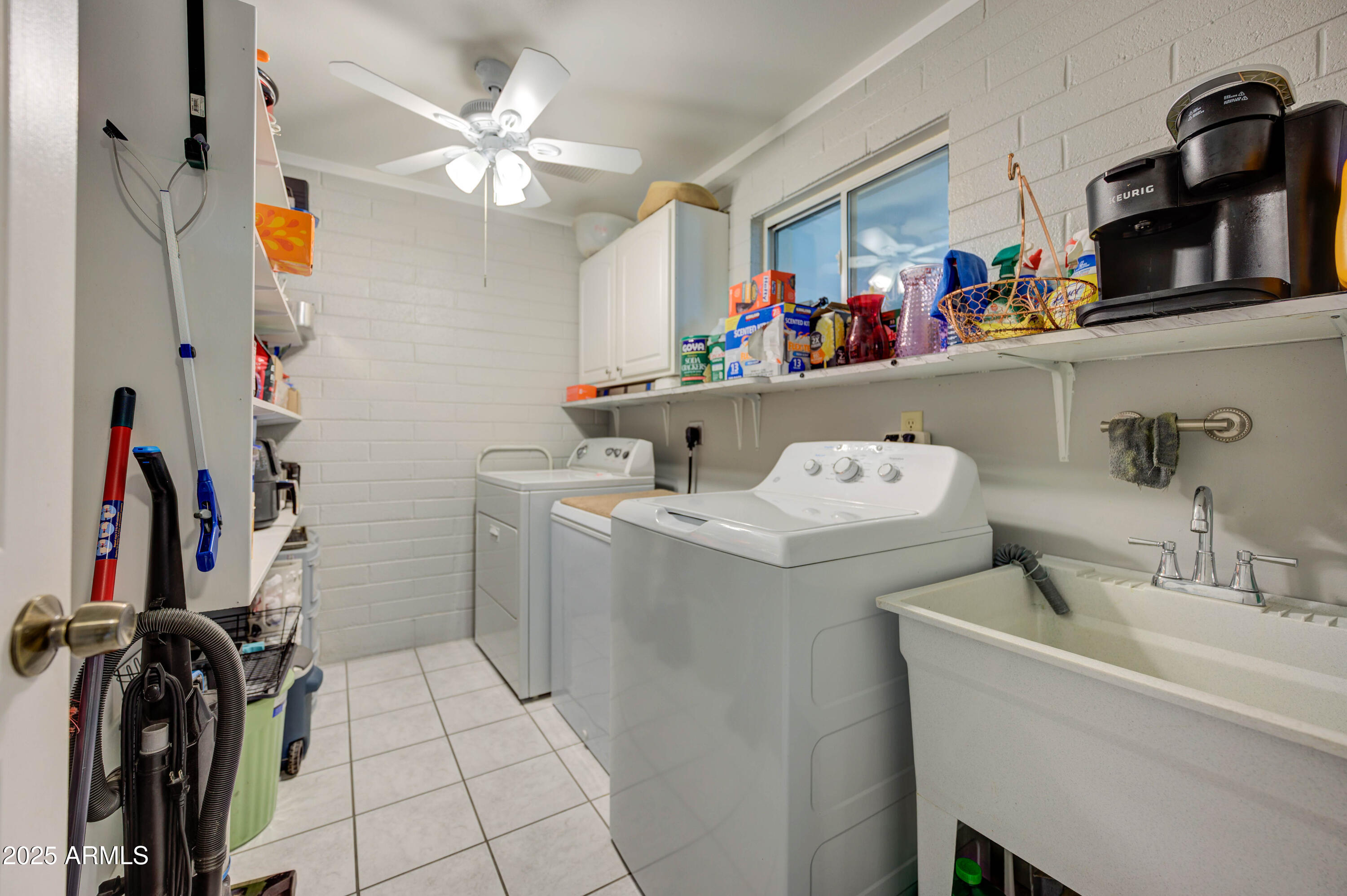 1740 W CRESCENT Avenue