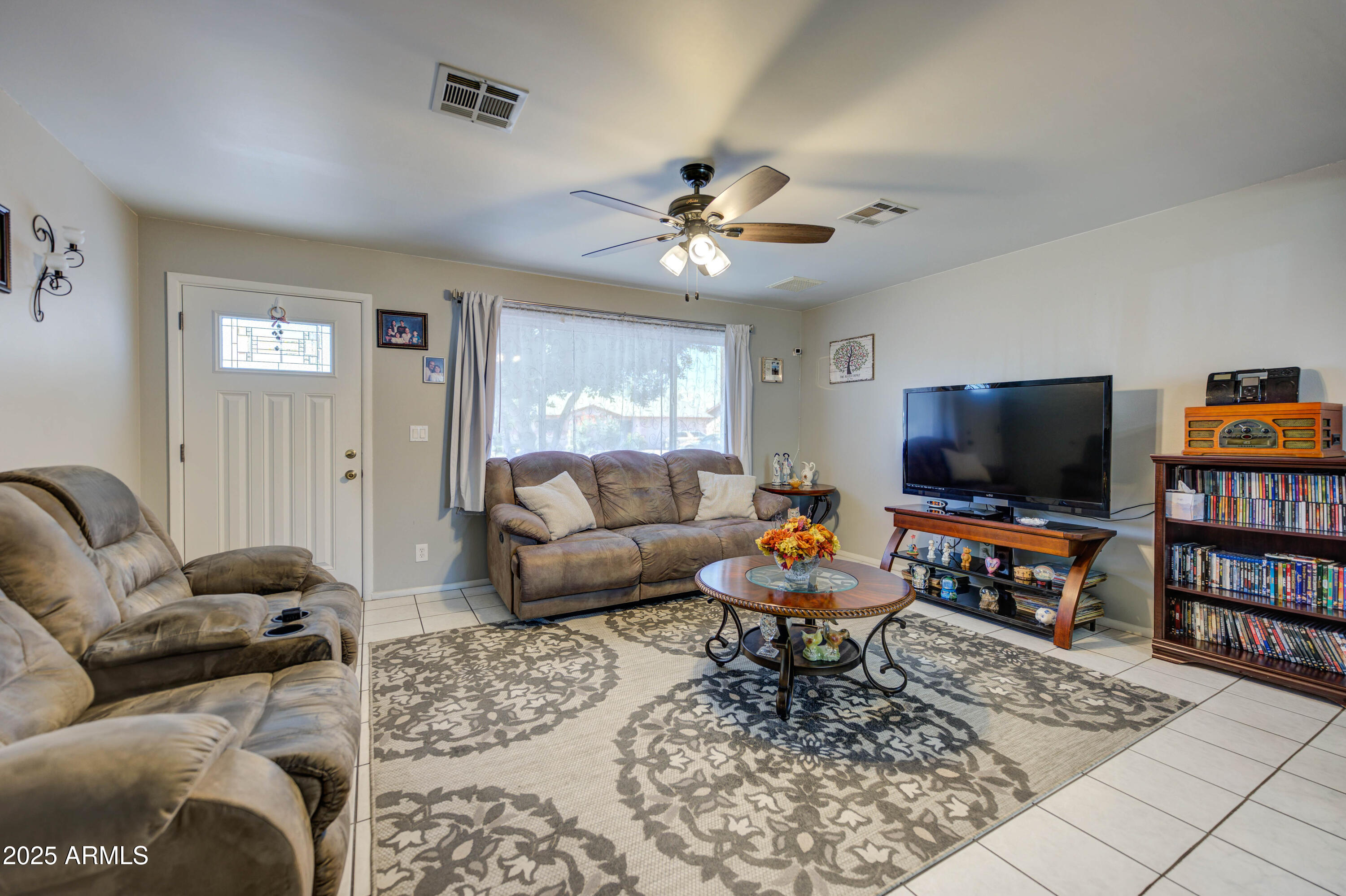 1740 W CRESCENT Avenue