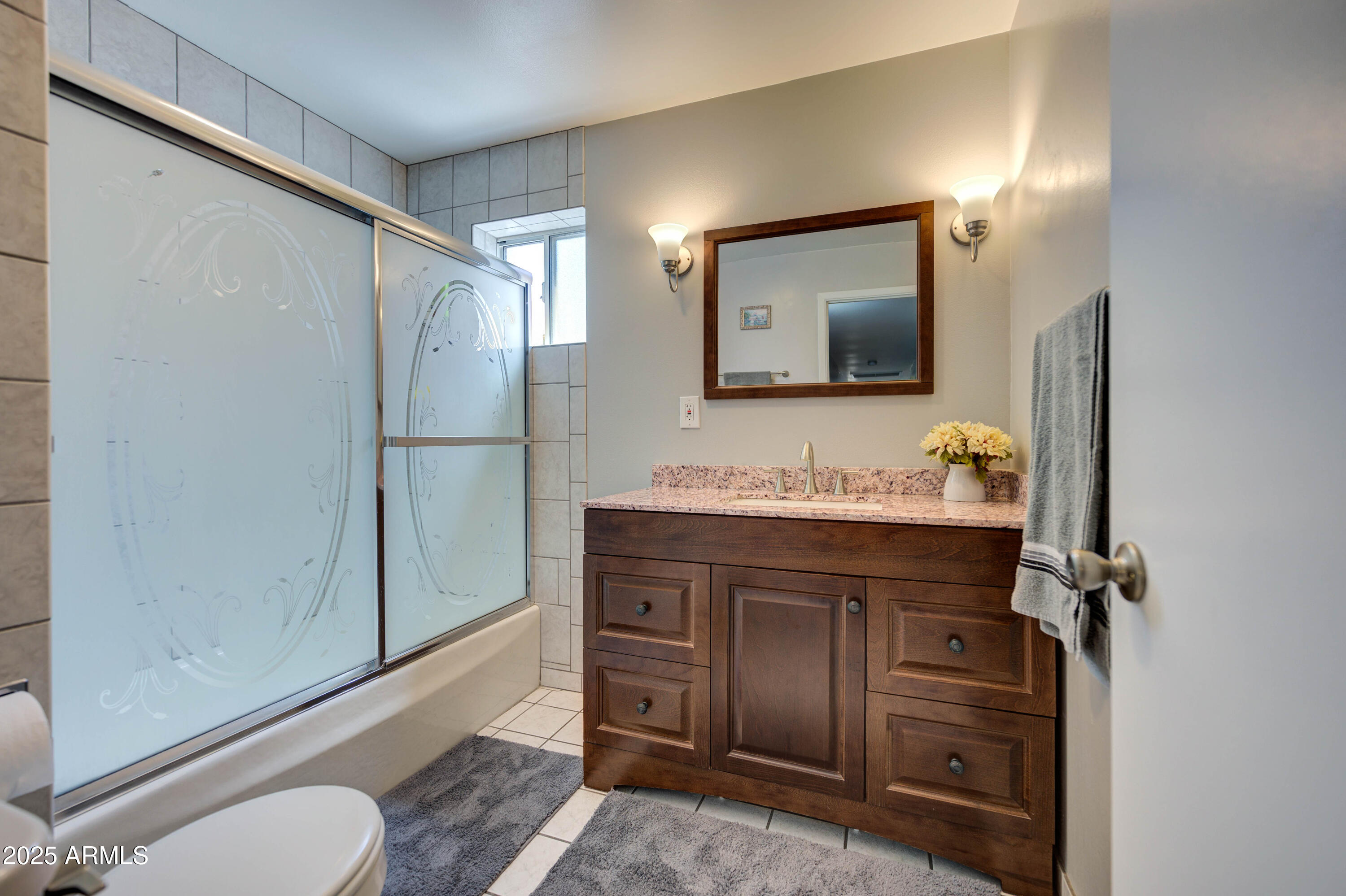 1740 W CRESCENT Avenue