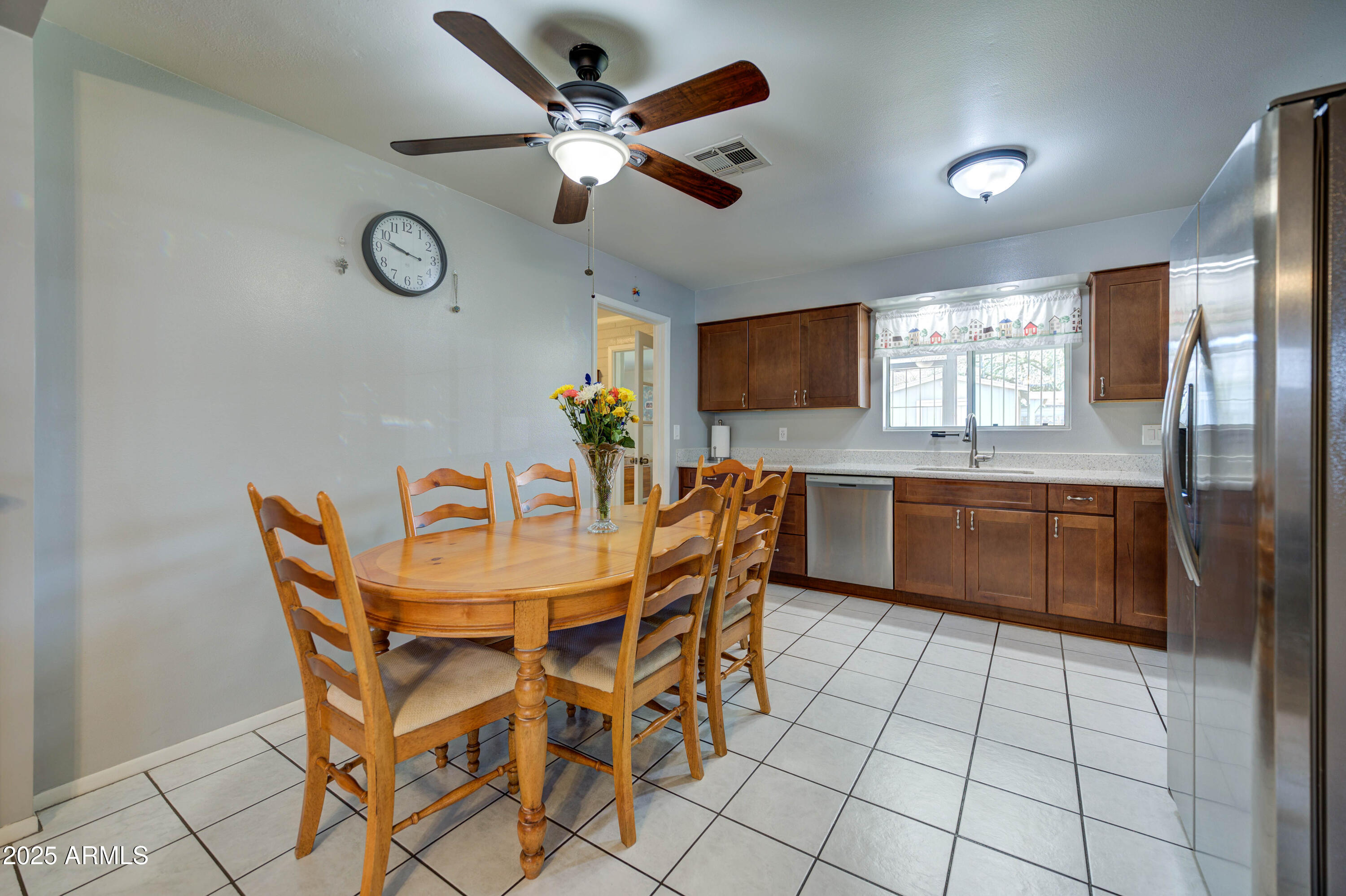 1740 W CRESCENT Avenue