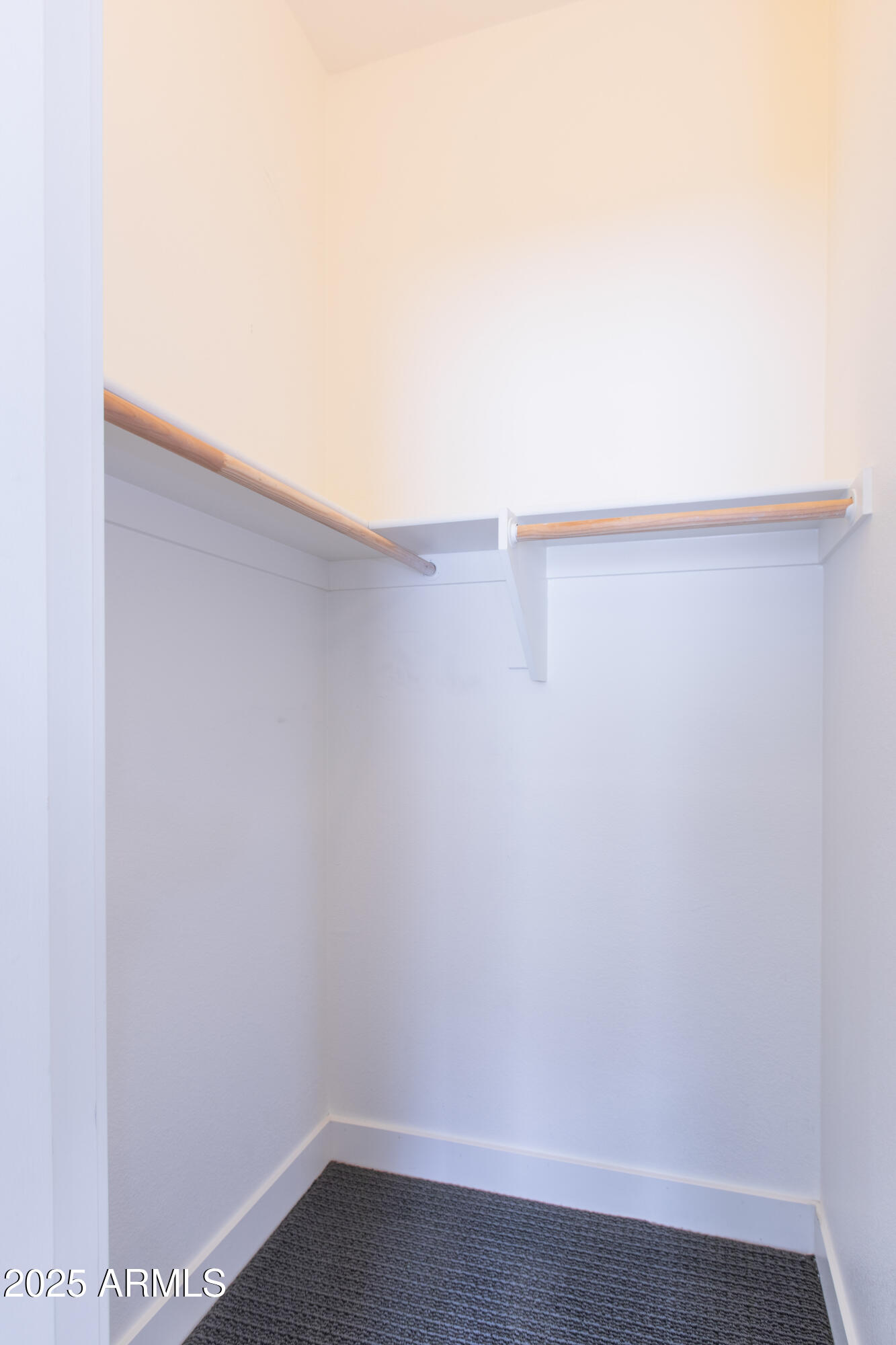 2725 E Mine Creek Road, 1031