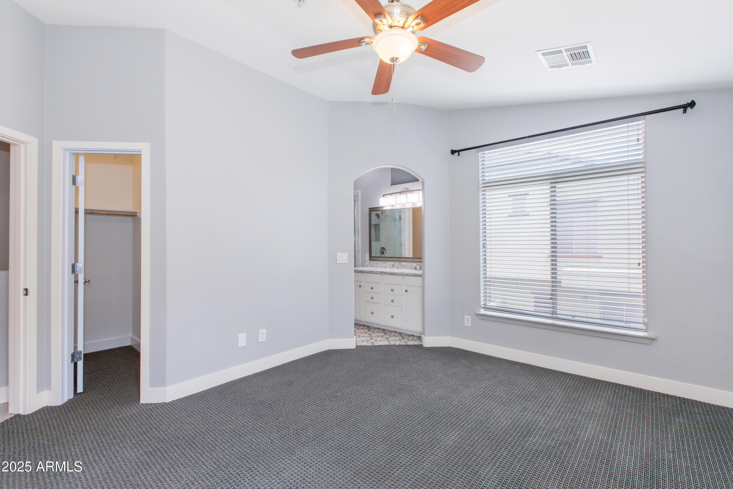 2725 E Mine Creek Road, 1031