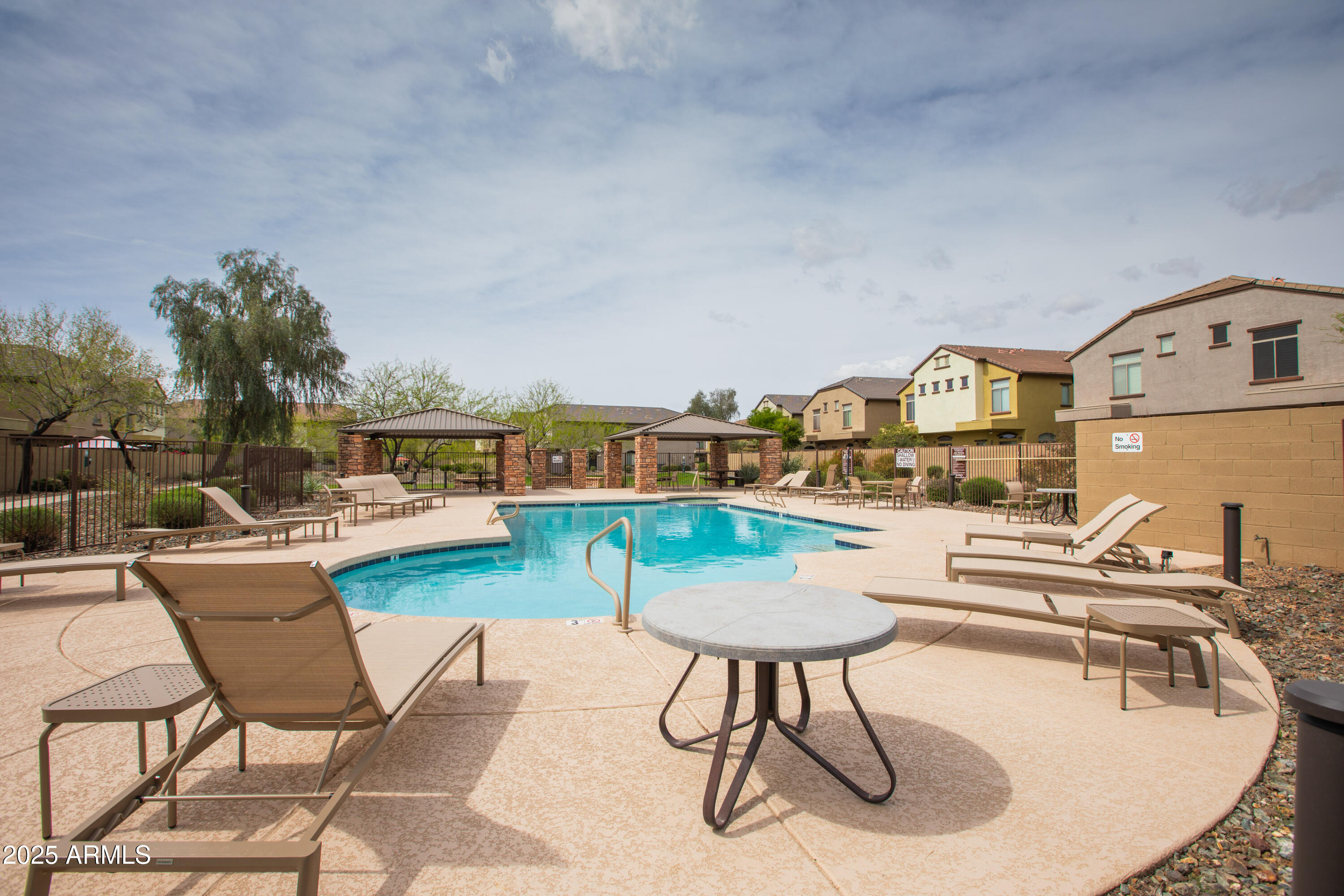 2725 E Mine Creek Road, 1031