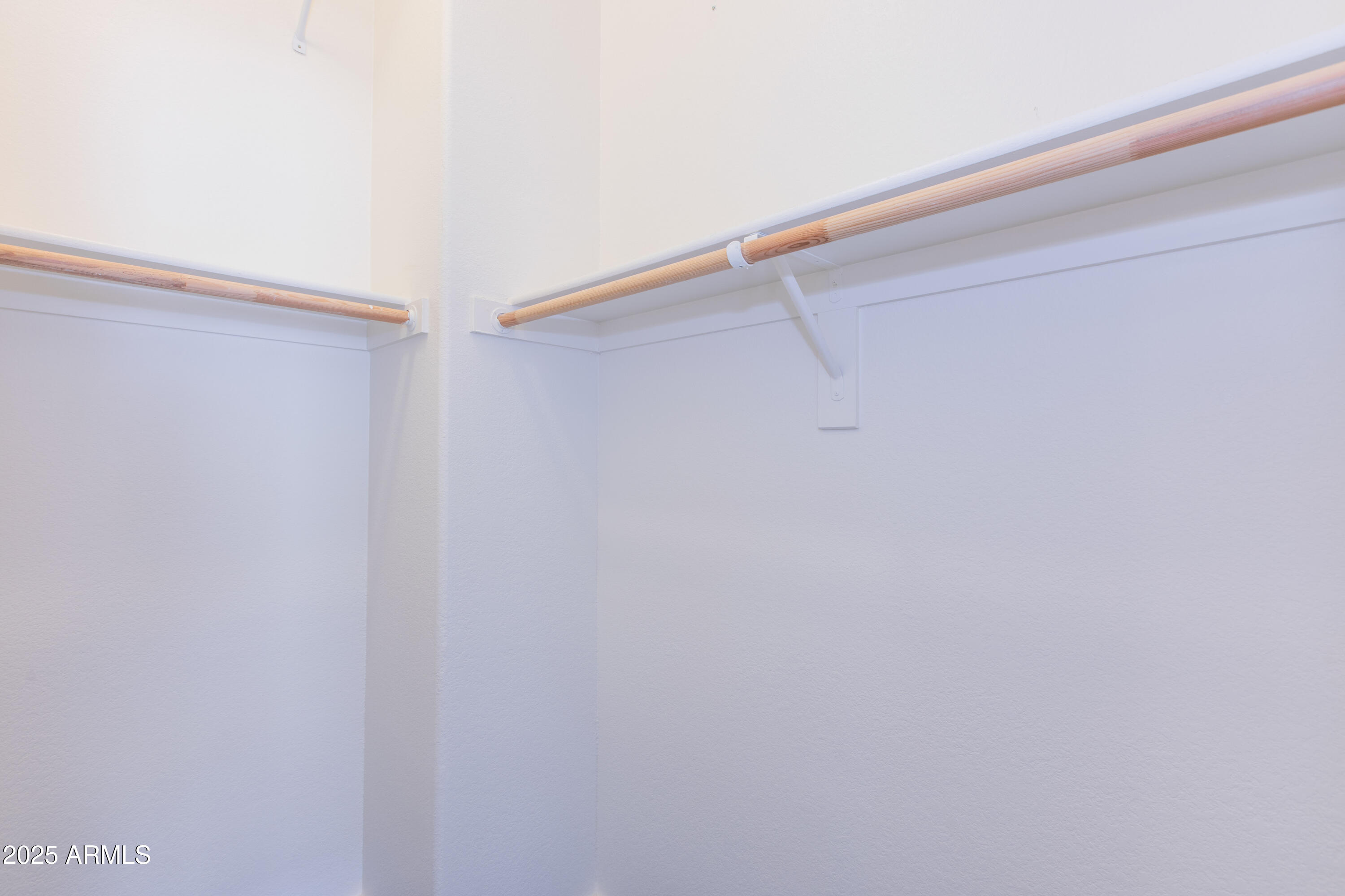 2725 E Mine Creek Road, 1031