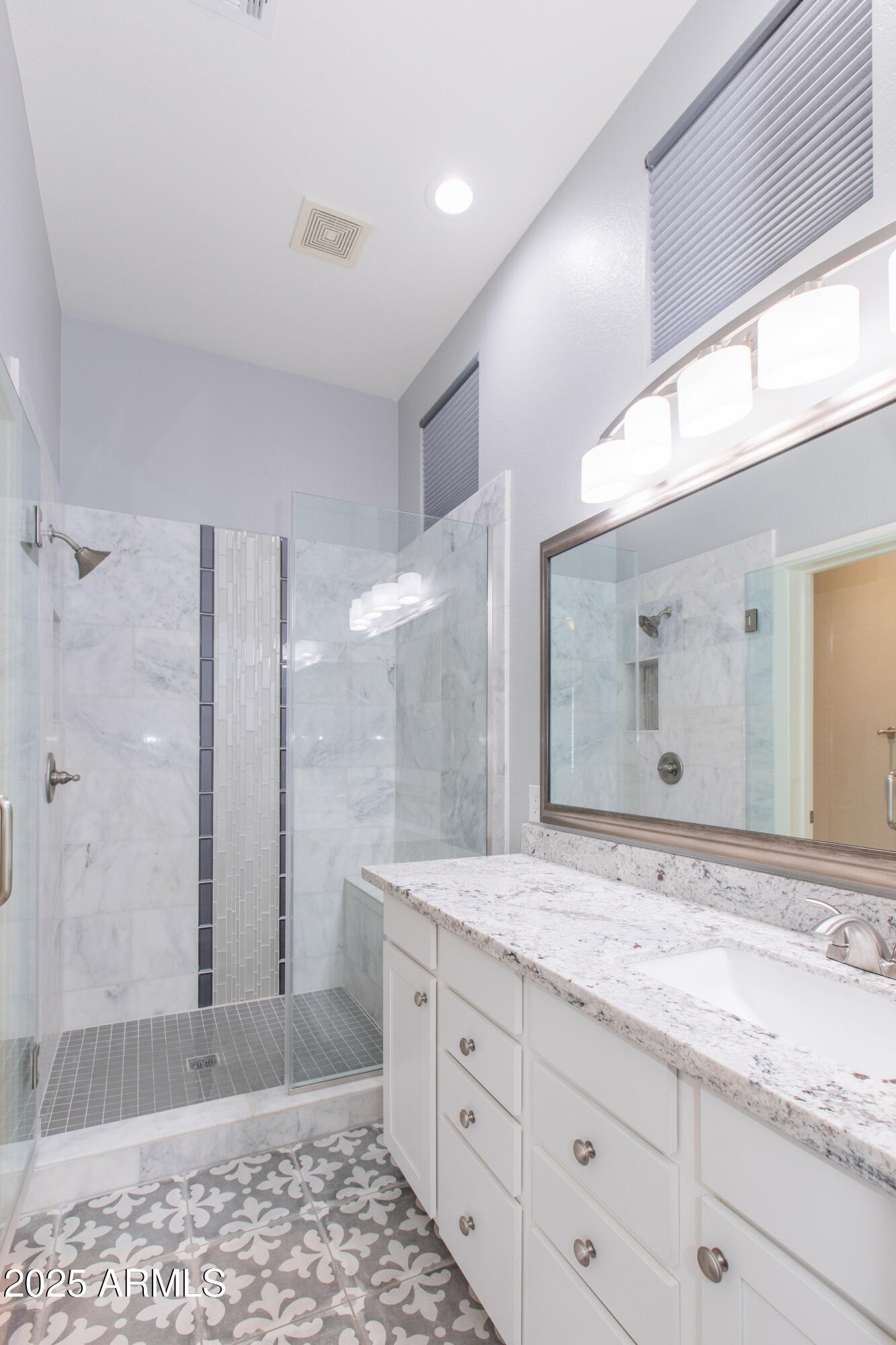 2725 E Mine Creek Road, 1031