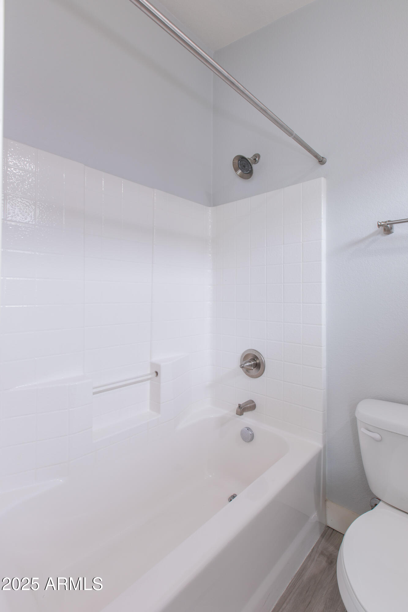 2725 E Mine Creek Road, 1031