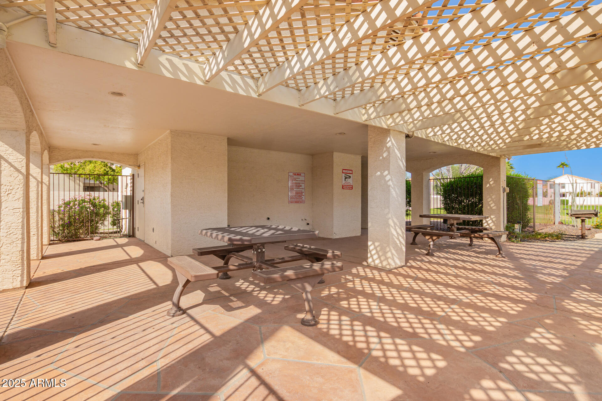 250 W JUNIPER Avenue, 56