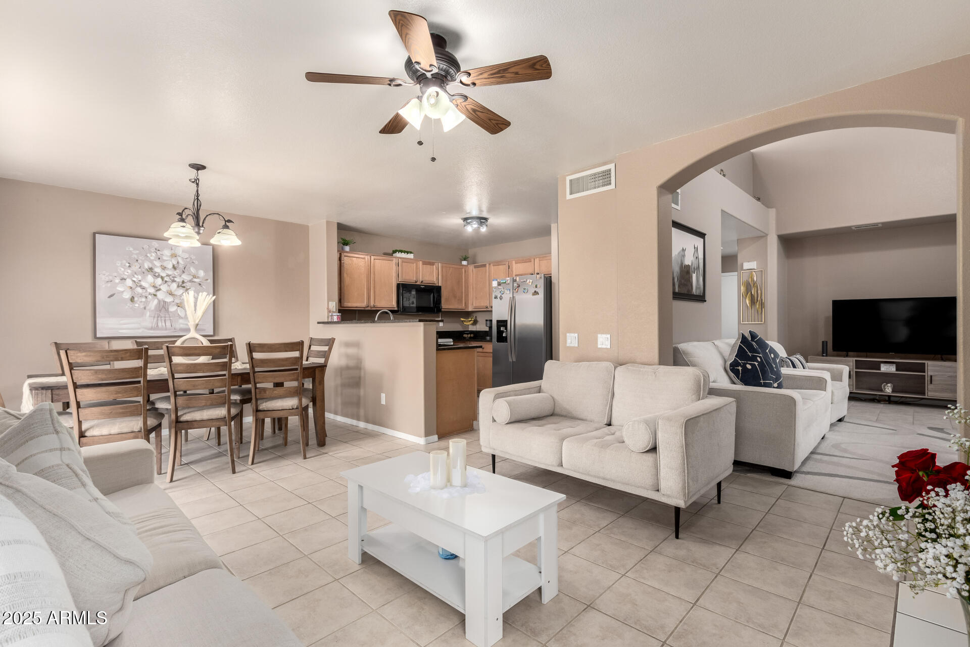 250 W JUNIPER Avenue, 56