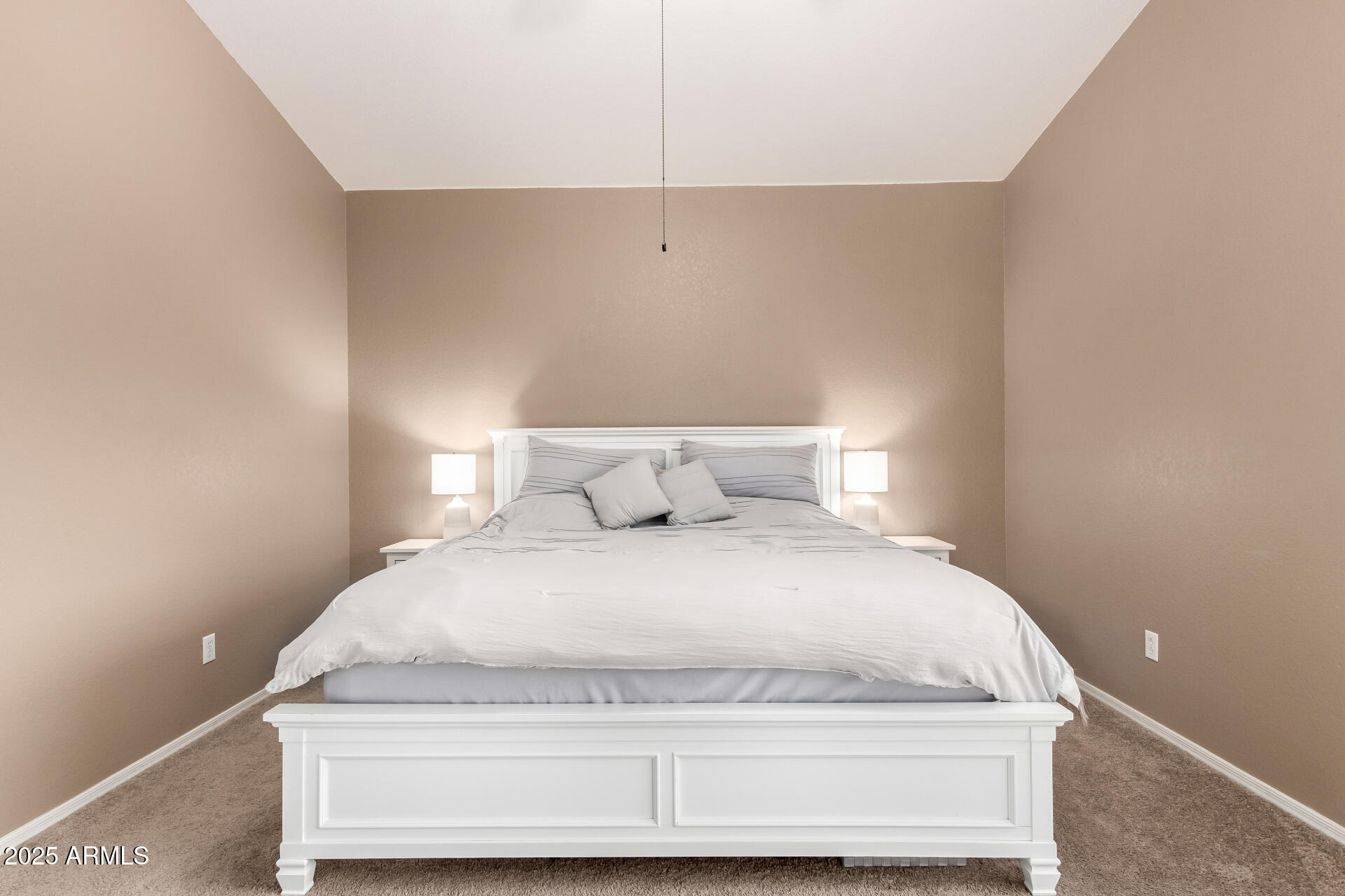 250 W JUNIPER Avenue, 56