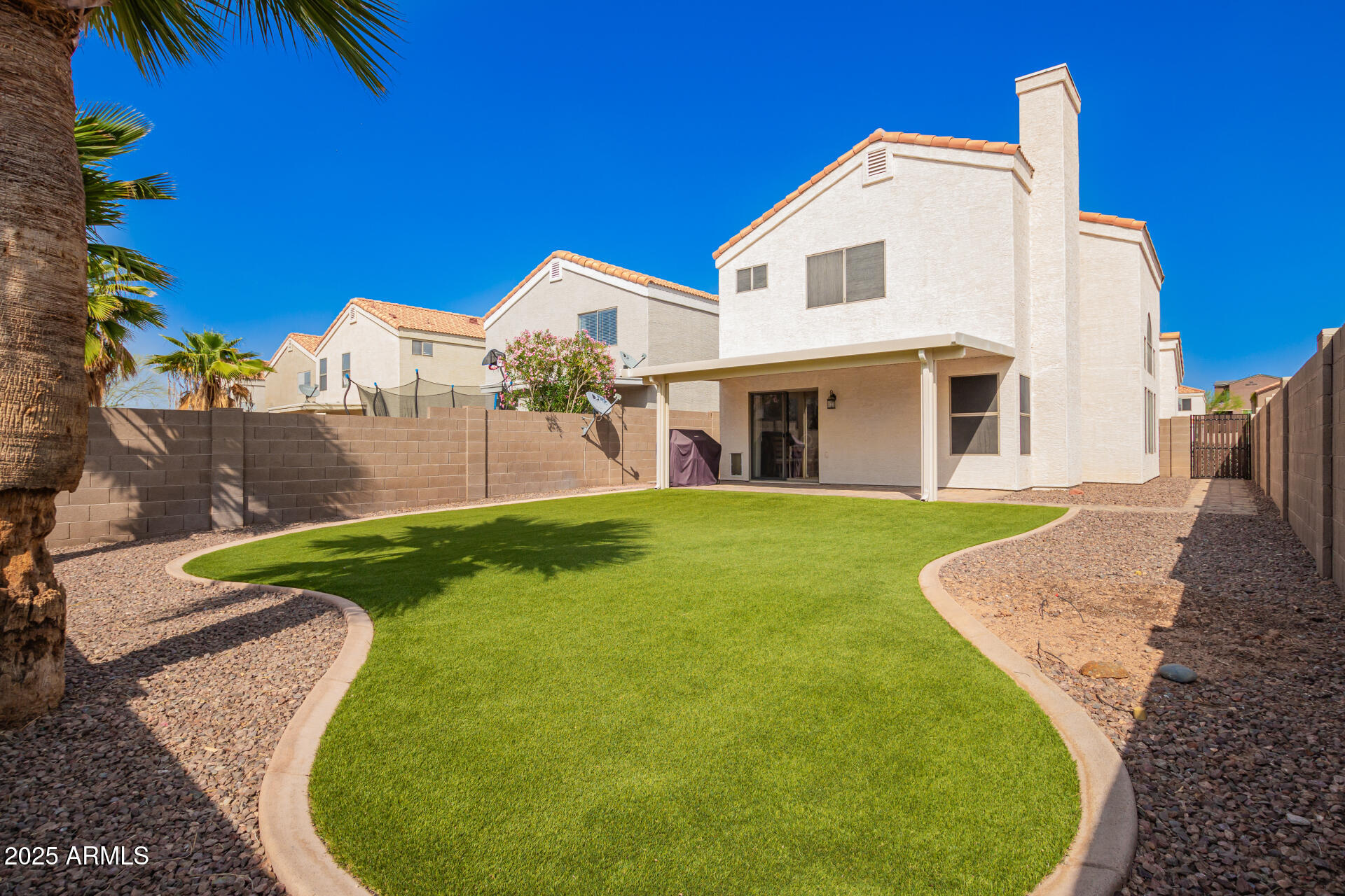 250 W JUNIPER Avenue, 56