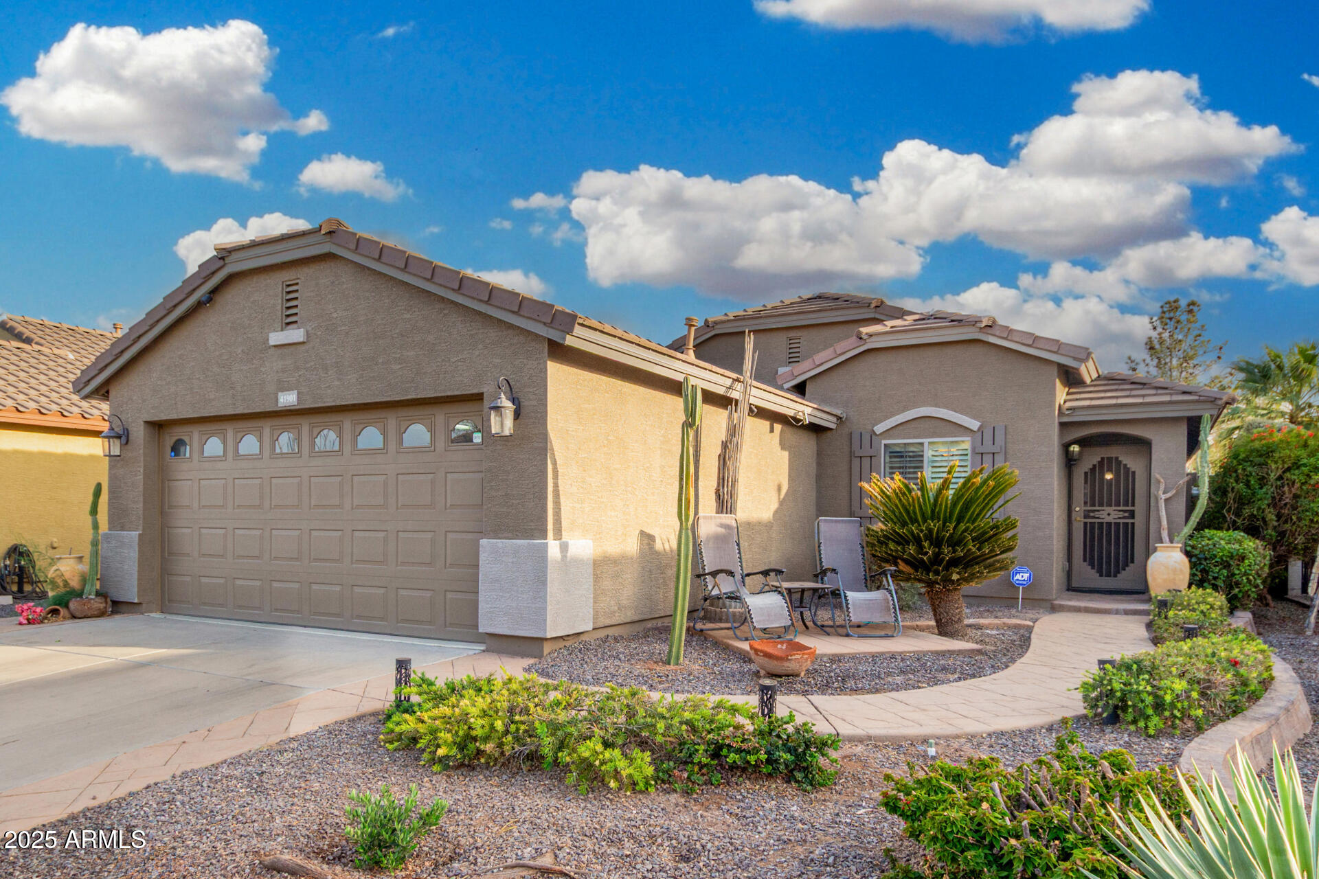 41901 W Somerset Drive