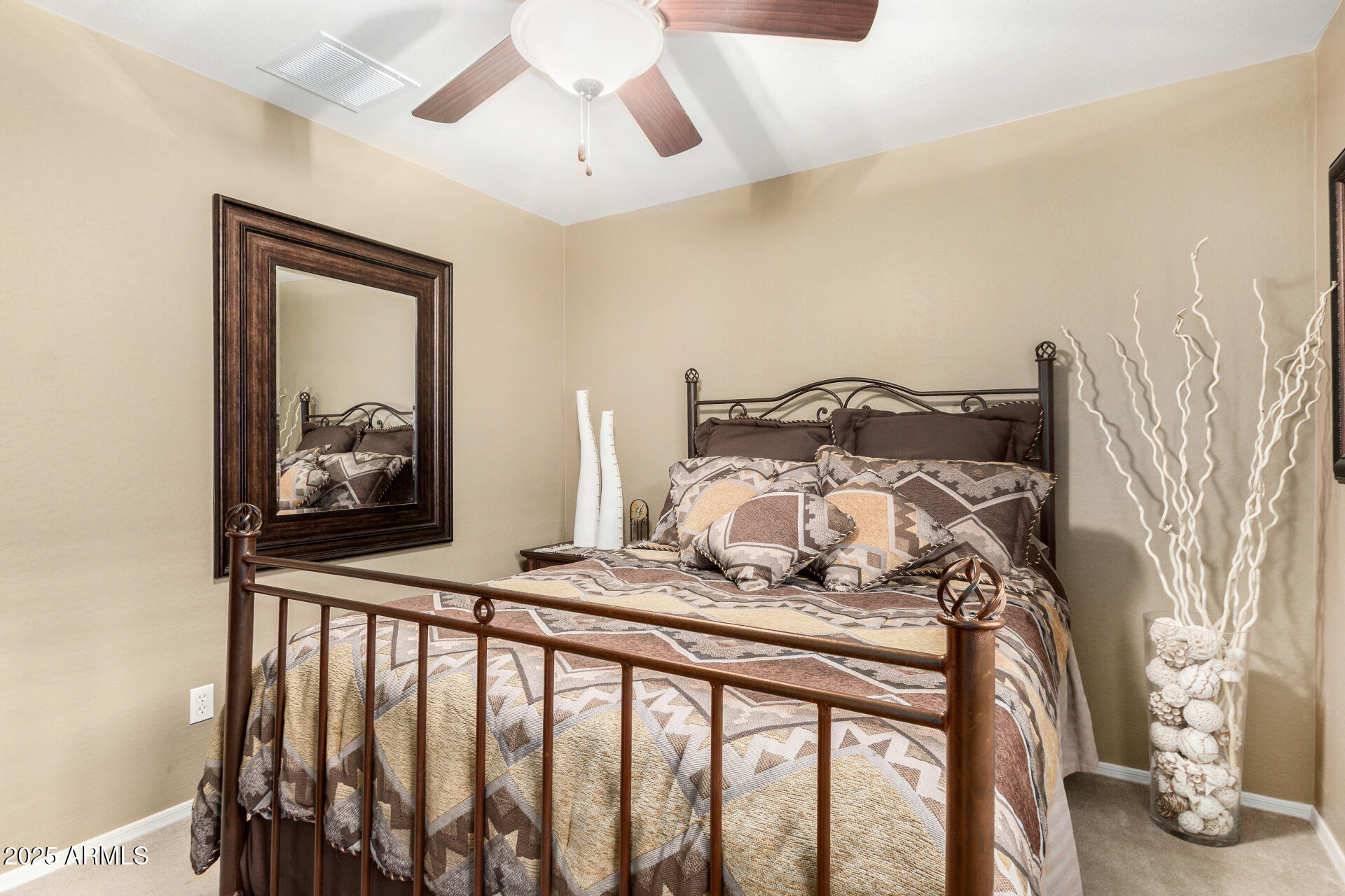 41901 W Somerset Drive