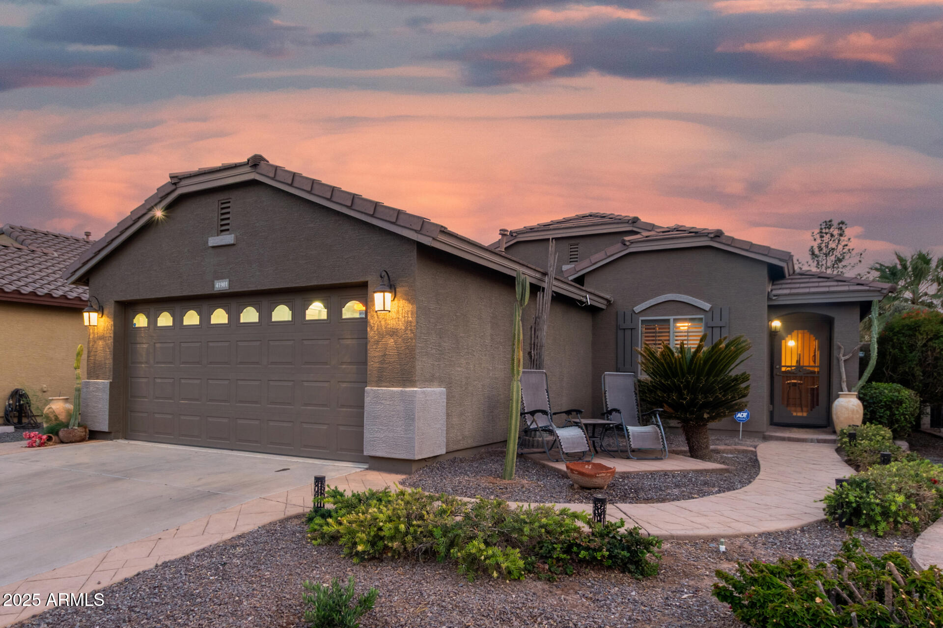 41901 W Somerset Drive