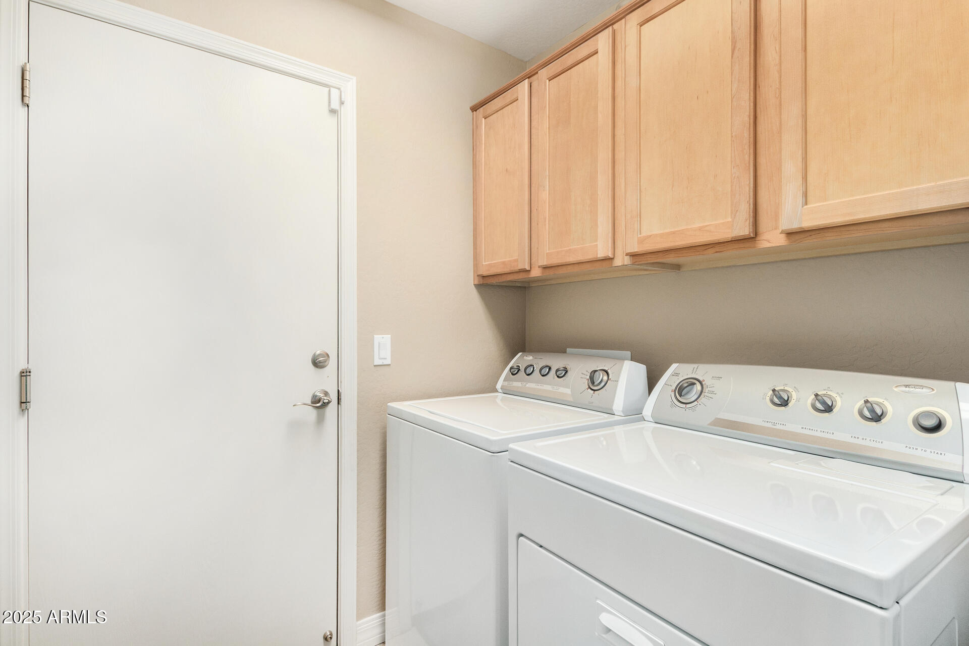 41901 W Somerset Drive