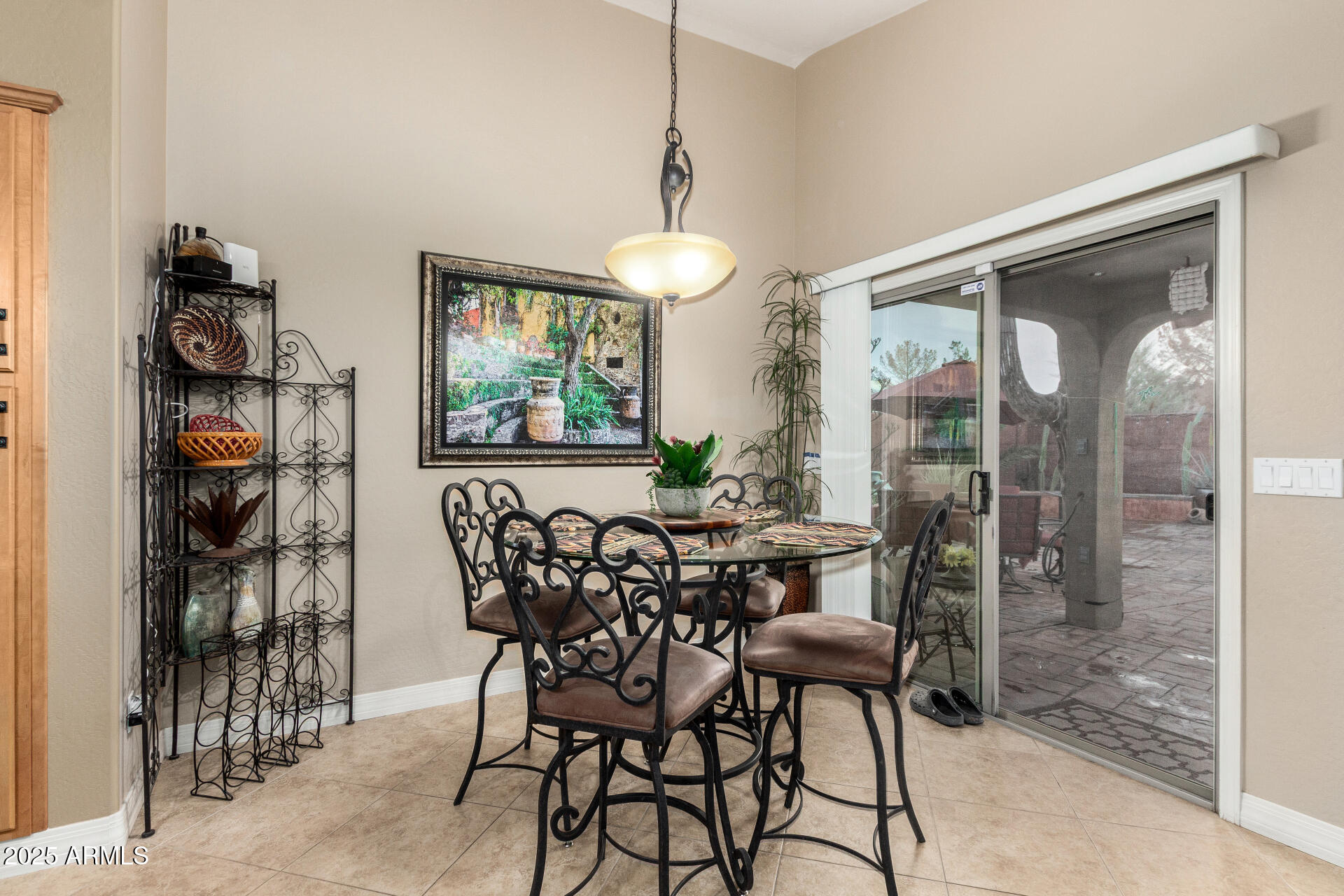 41901 W Somerset Drive