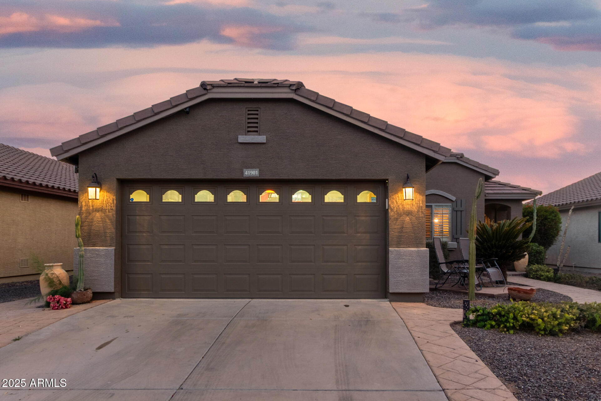 41901 W Somerset Drive