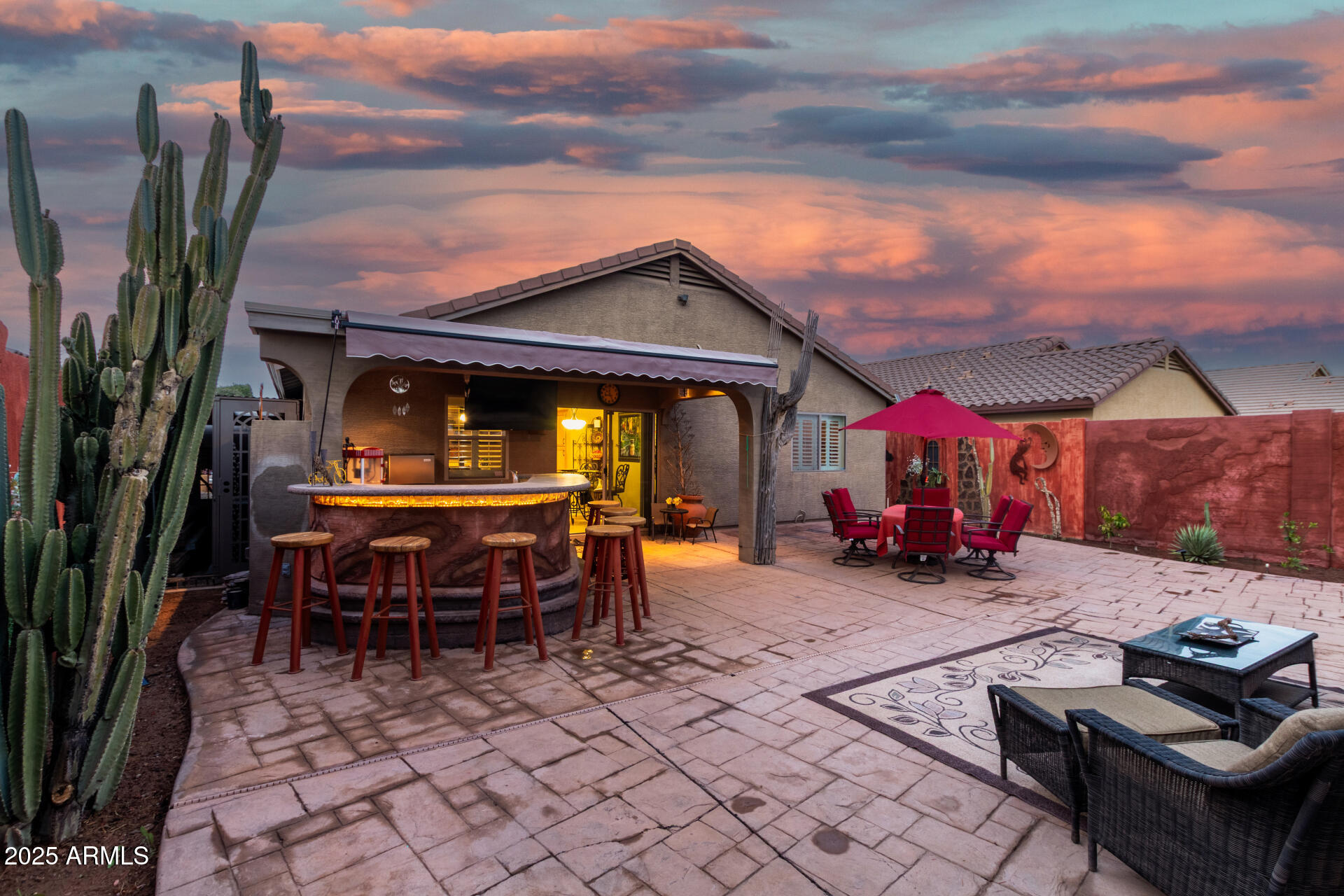 41901 W Somerset Drive