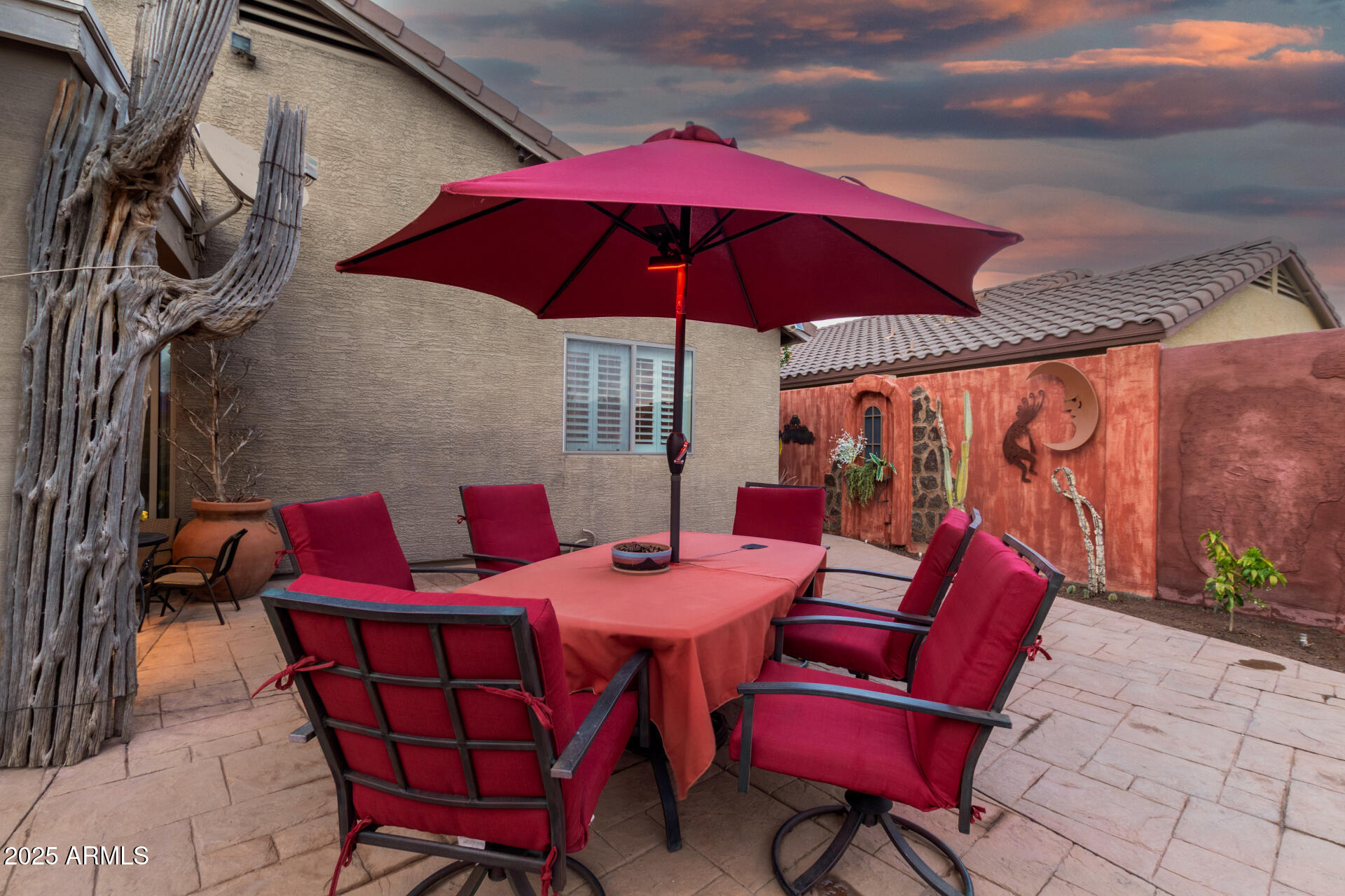 41901 W Somerset Drive