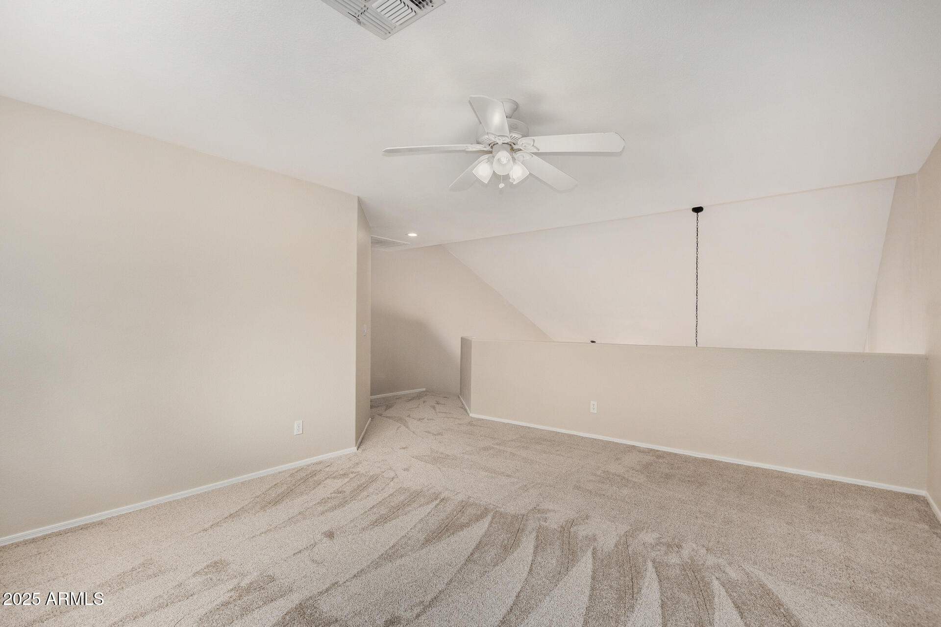 2143 N CHESTNUT Circle