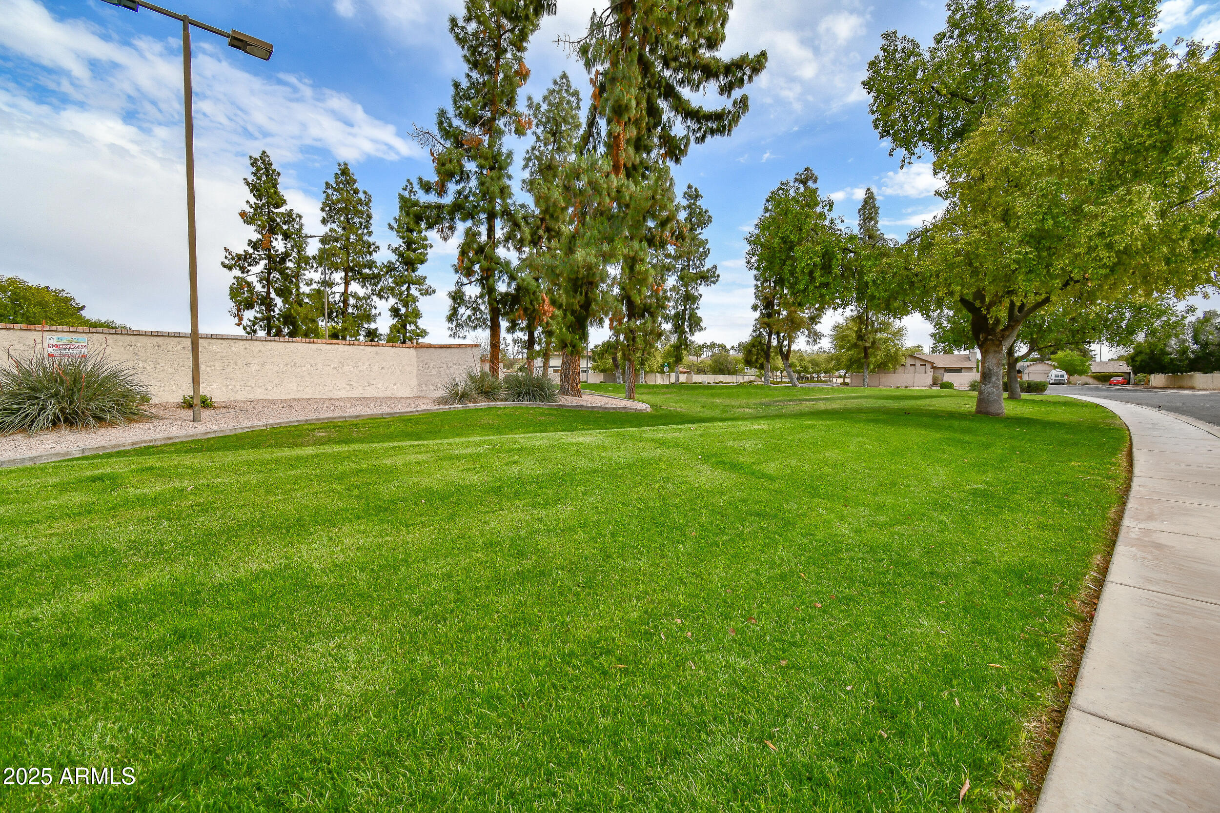 1503 W Juanita Avenue