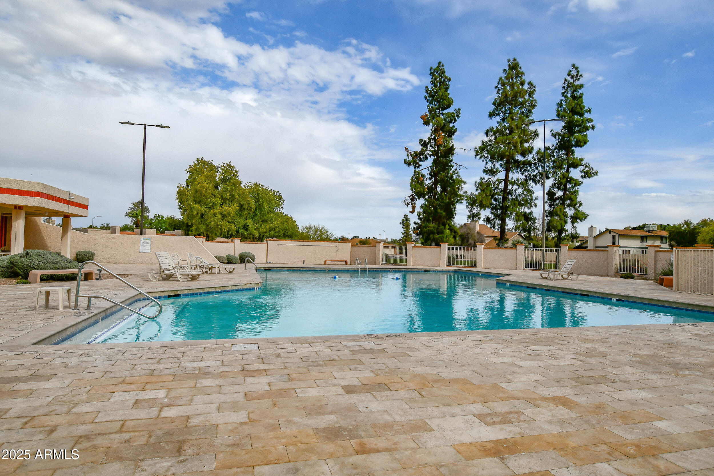 1503 W Juanita Avenue