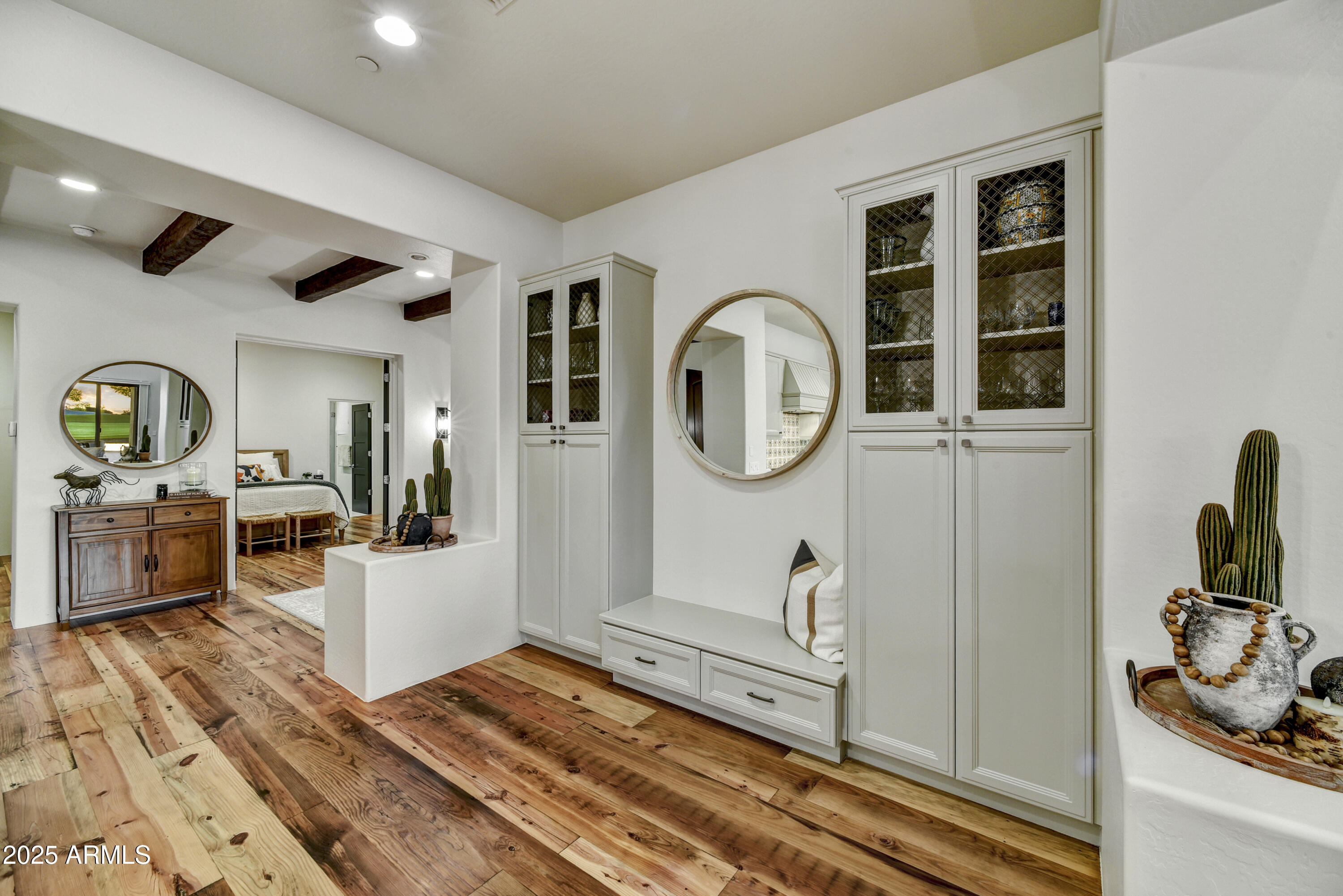 3086 S FIRST WATER Lane