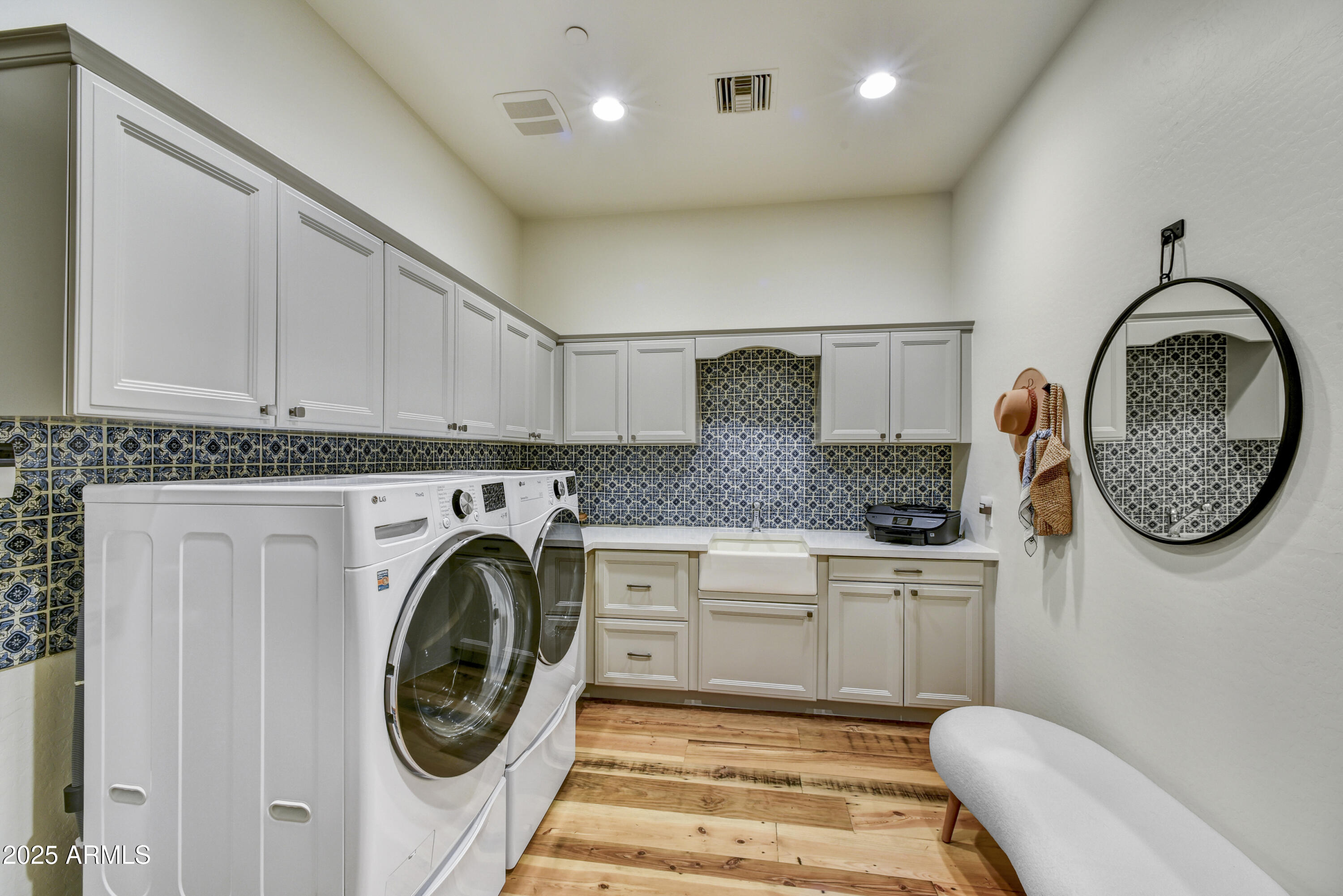 3086 S FIRST WATER Lane