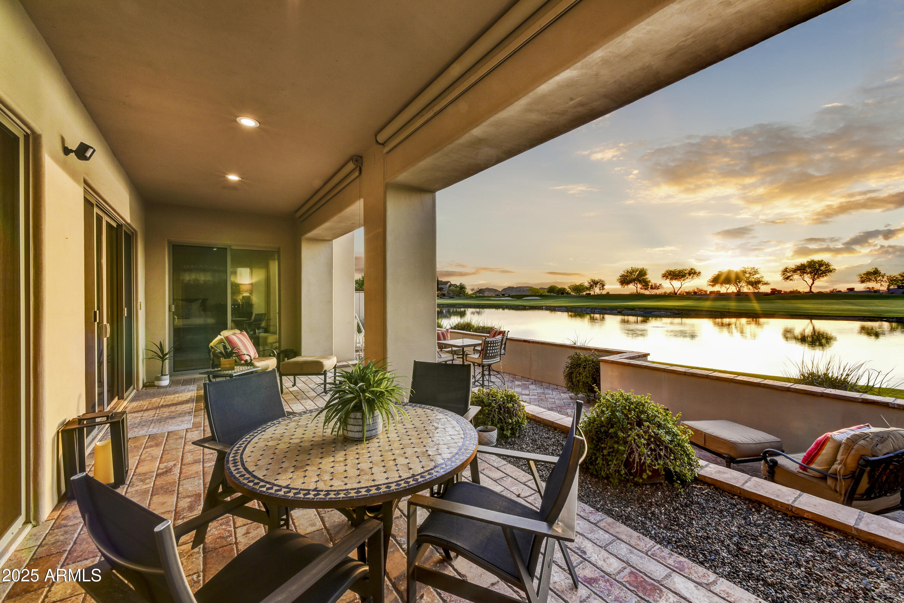 3086 S FIRST WATER Lane