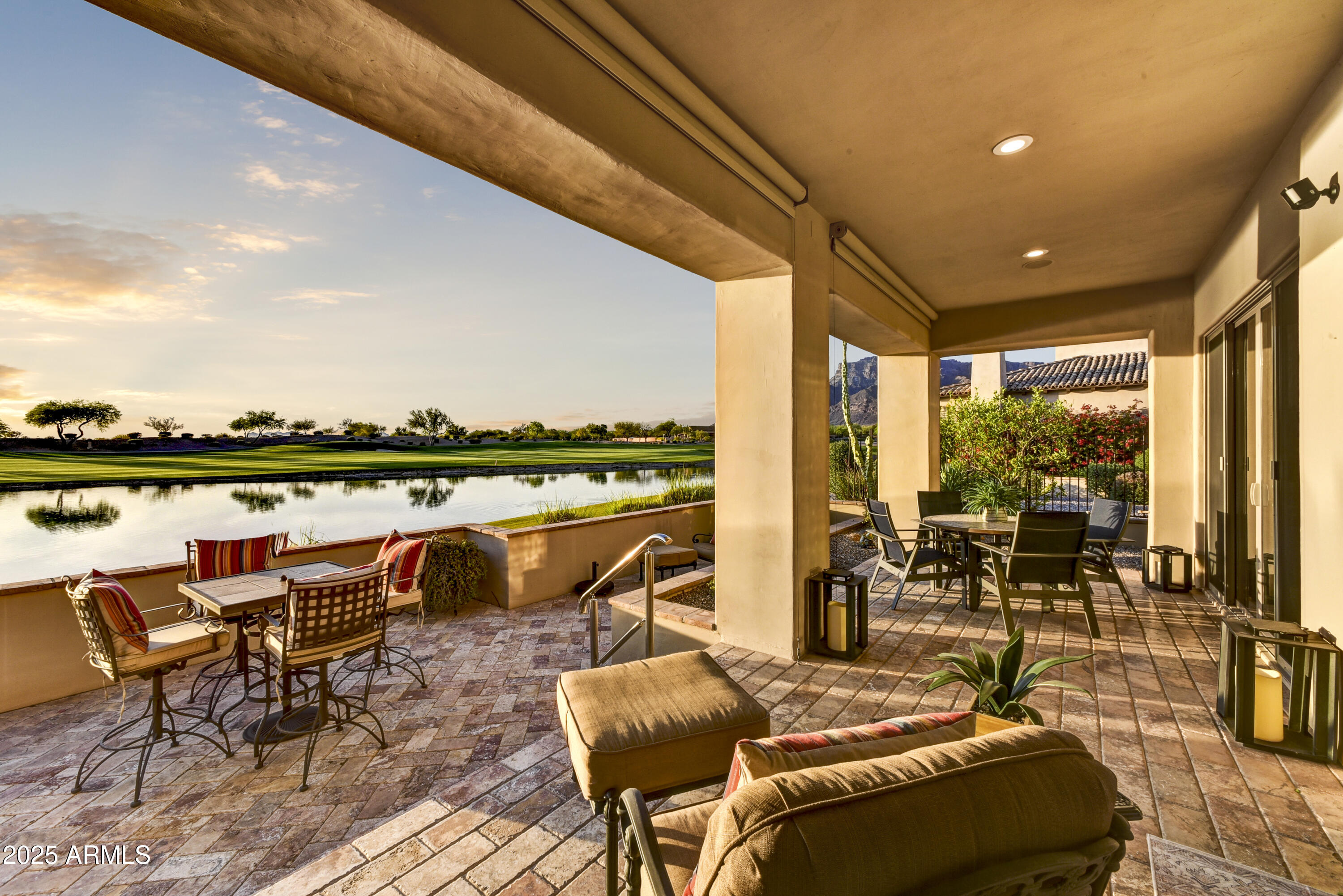 3086 S FIRST WATER Lane