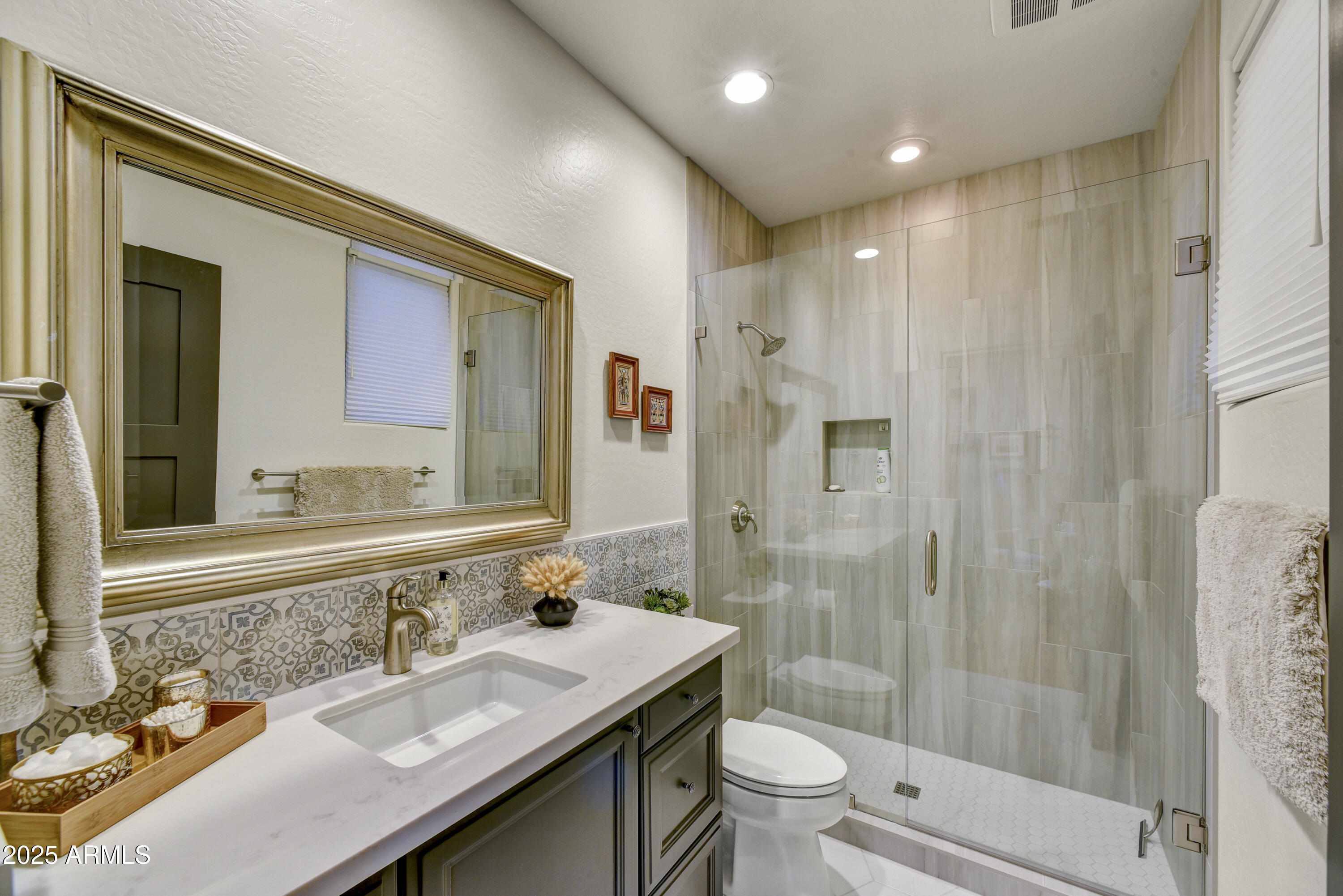 3086 S FIRST WATER Lane