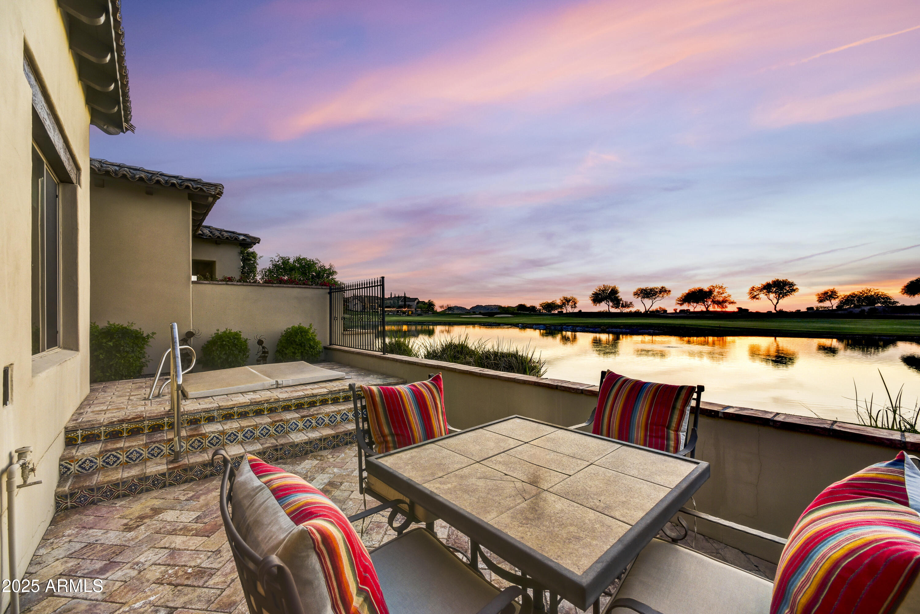 3086 S FIRST WATER Lane