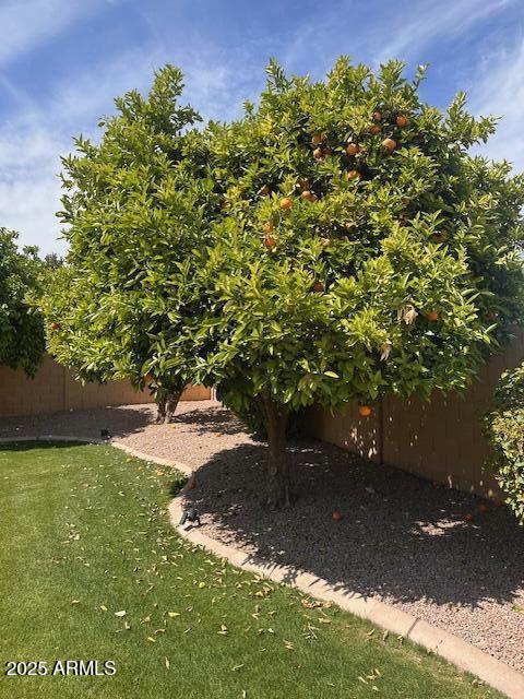 2528 N ASHBROOK Circle