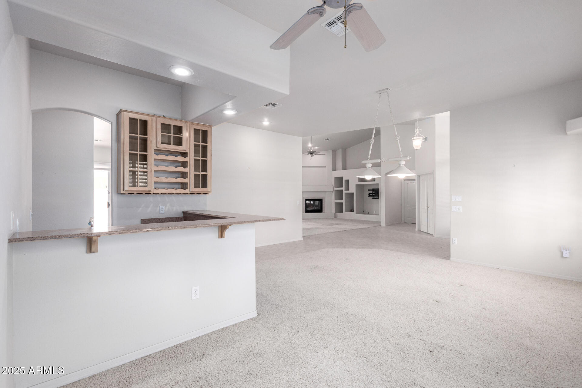 2528 N ASHBROOK Circle