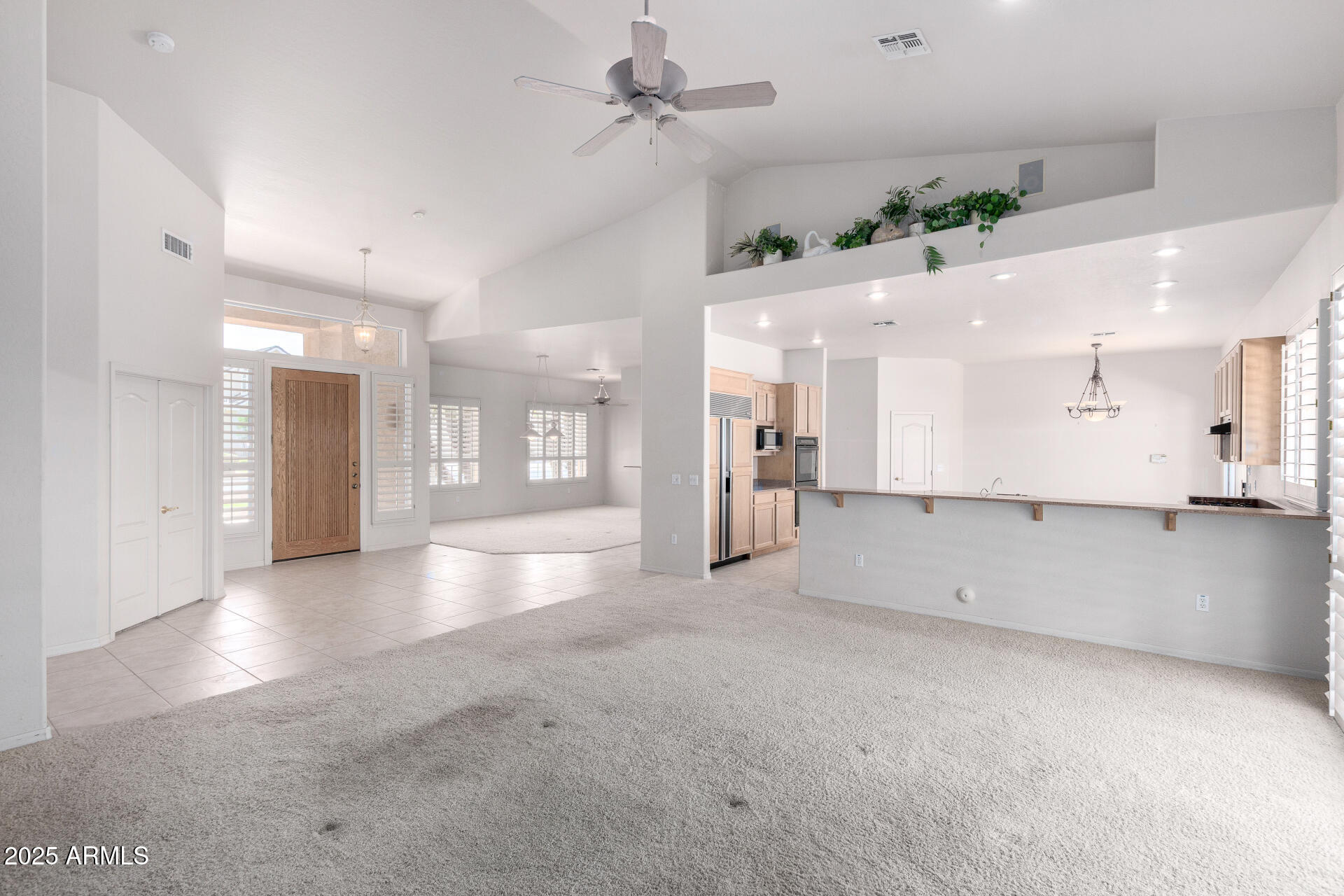 2528 N ASHBROOK Circle