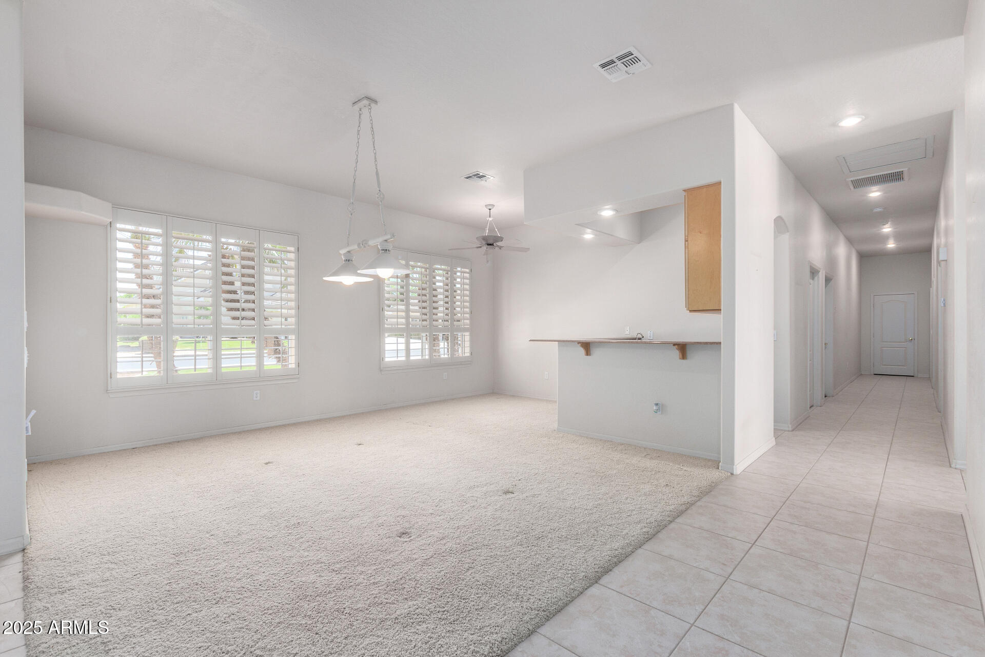 2528 N ASHBROOK Circle