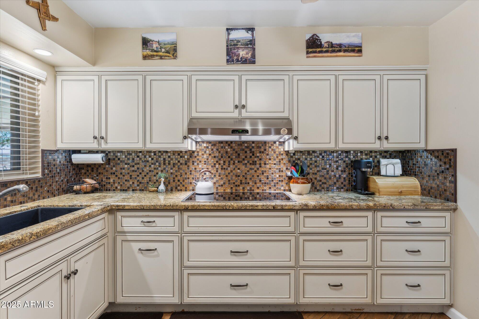 8202 E COOLIDGE Street