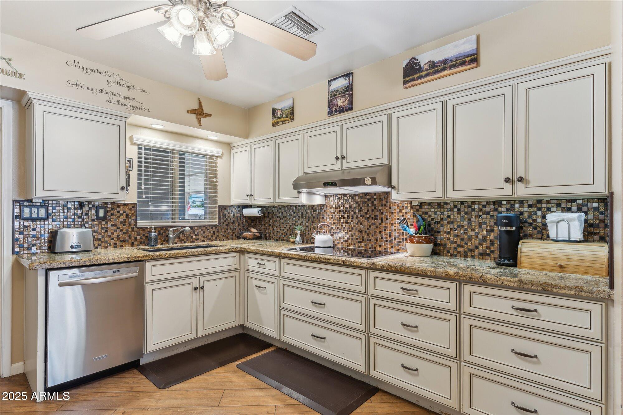 8202 E COOLIDGE Street