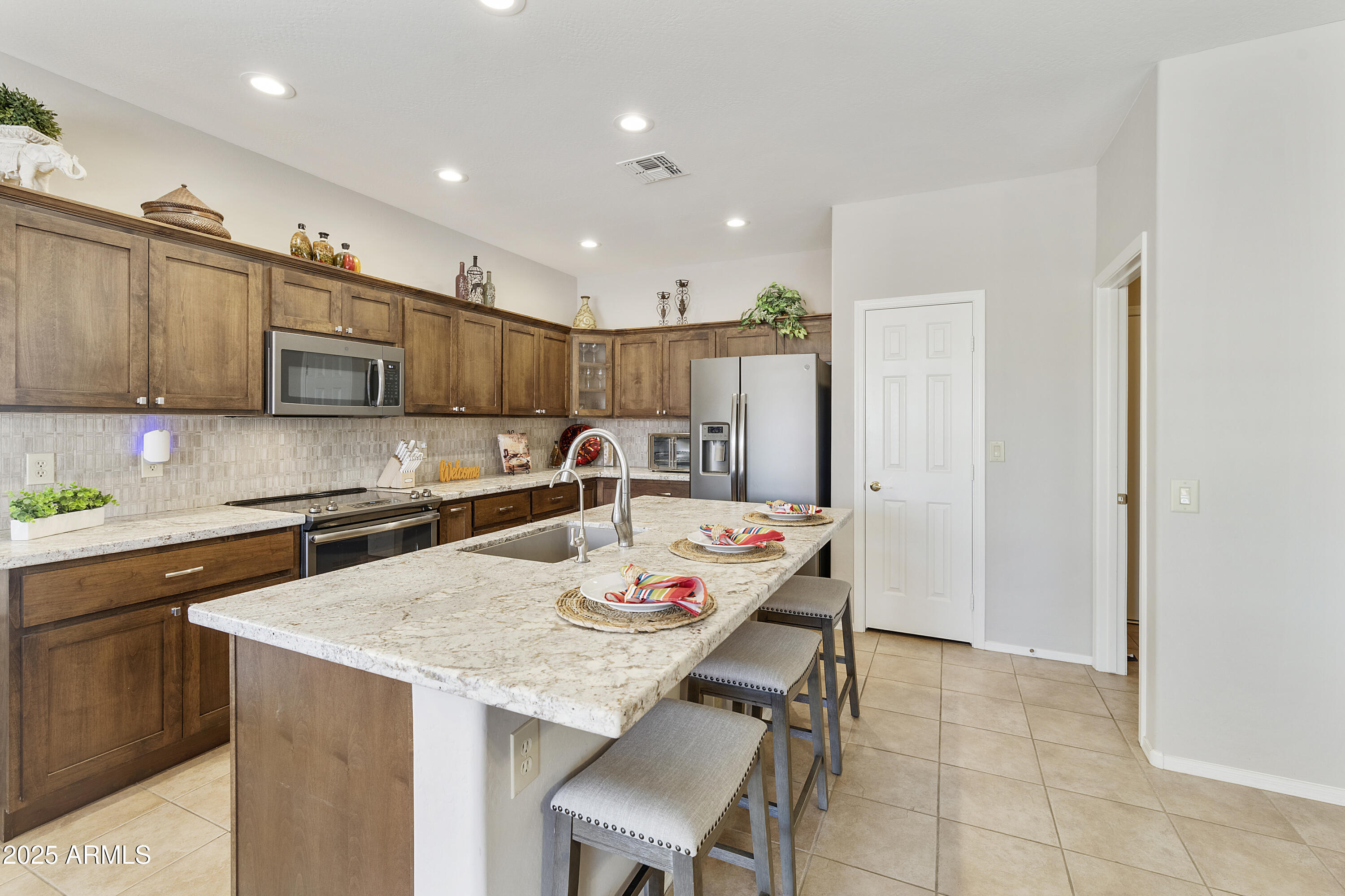 24816 S GOLFVIEW Drive, 46