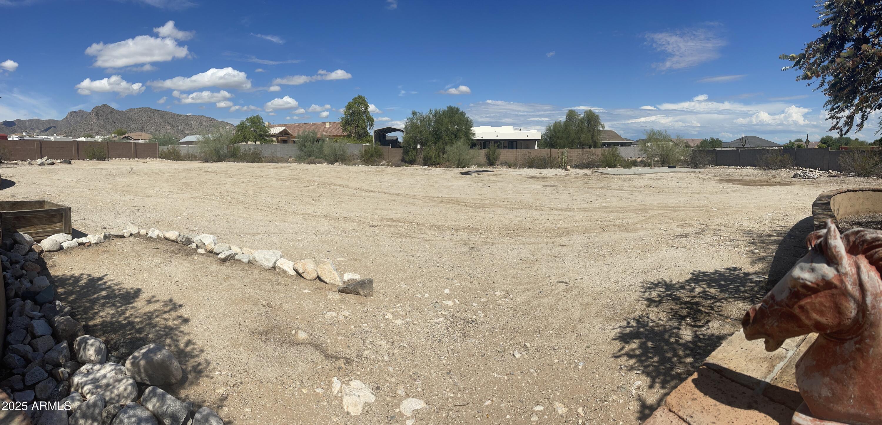 20042 W COLTER Street