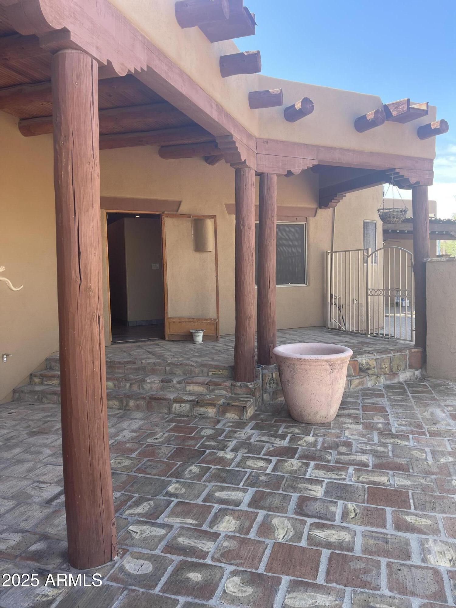 20042 W COLTER Street