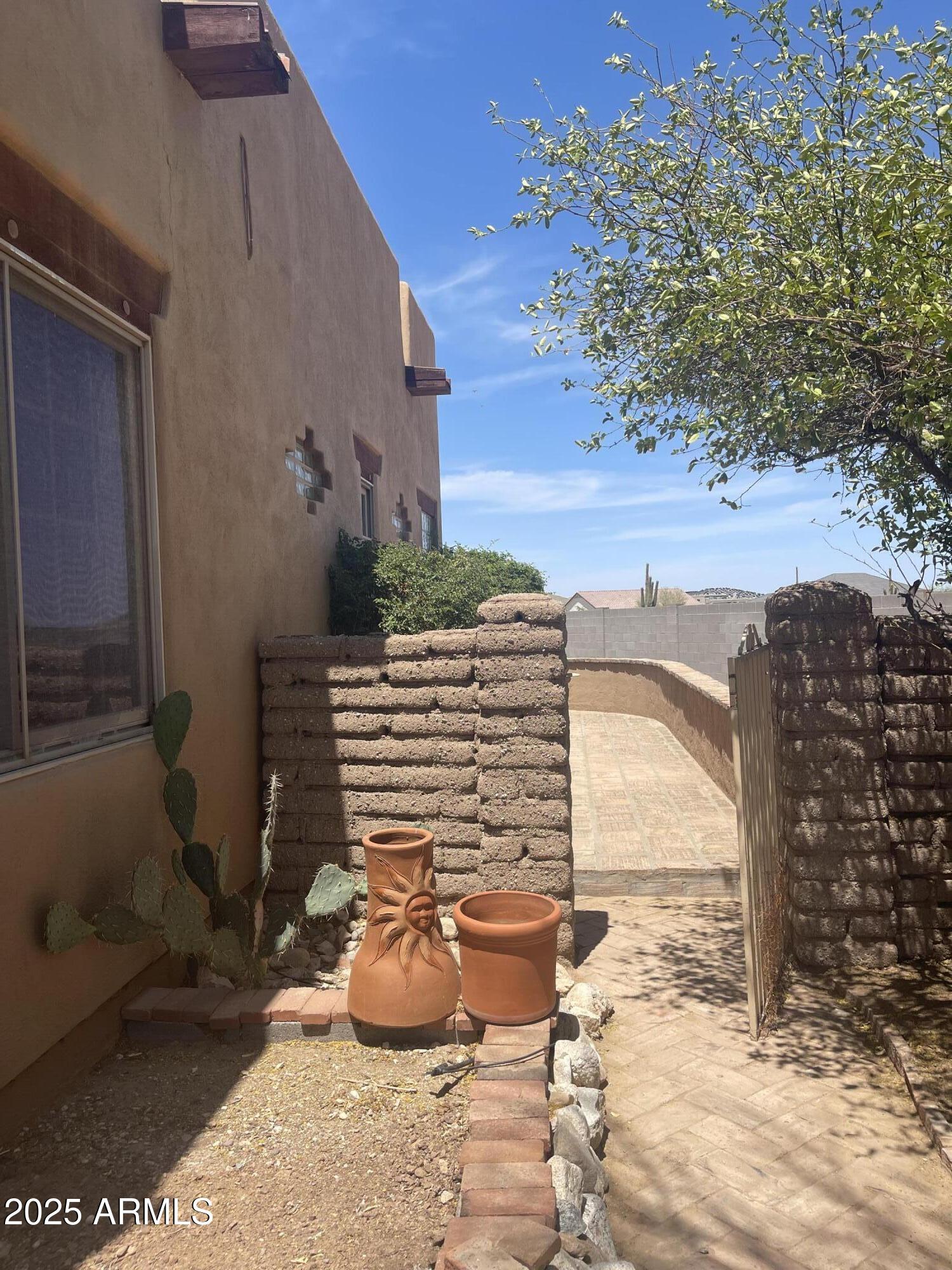 20042 W COLTER Street