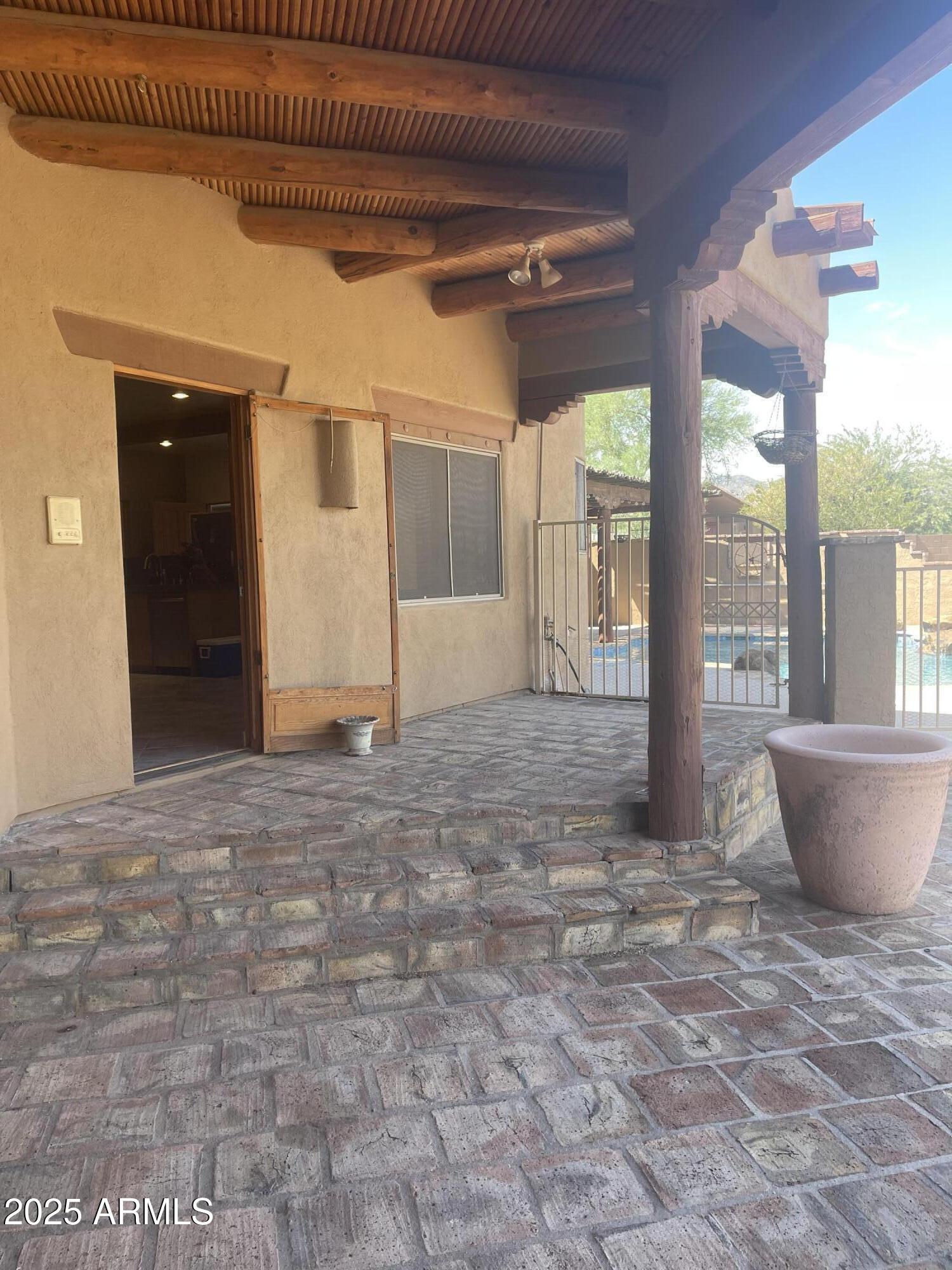 20042 W COLTER Street